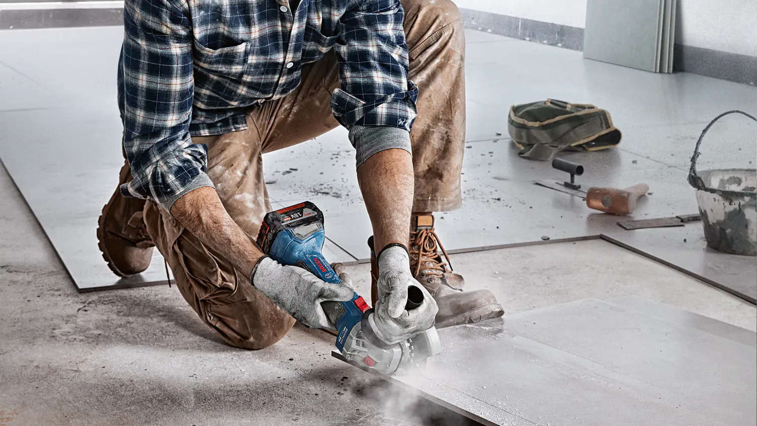 Bosch Professional Akku-Winkelschleifer GWS 18V-7 125 mm Solo Bosch Professional Akku-Winkelschleifer GWS 18V-7 125 mm Solo