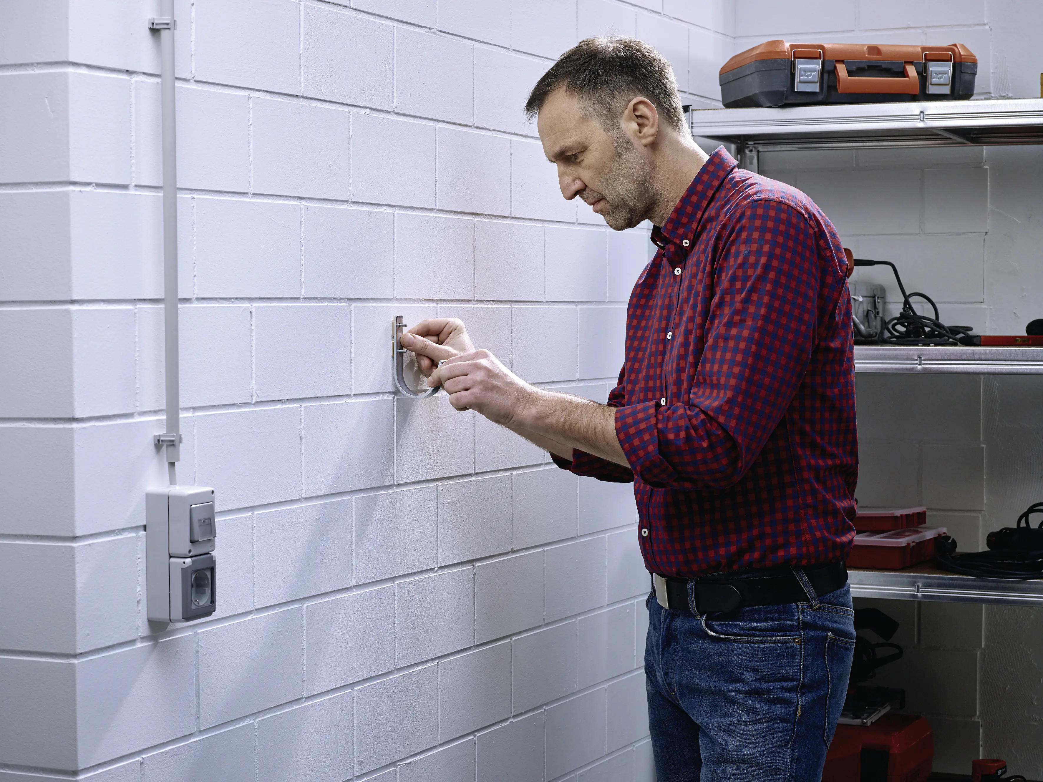 tesa Klebeschraube Traglast 2,5 kg, 2 Stück