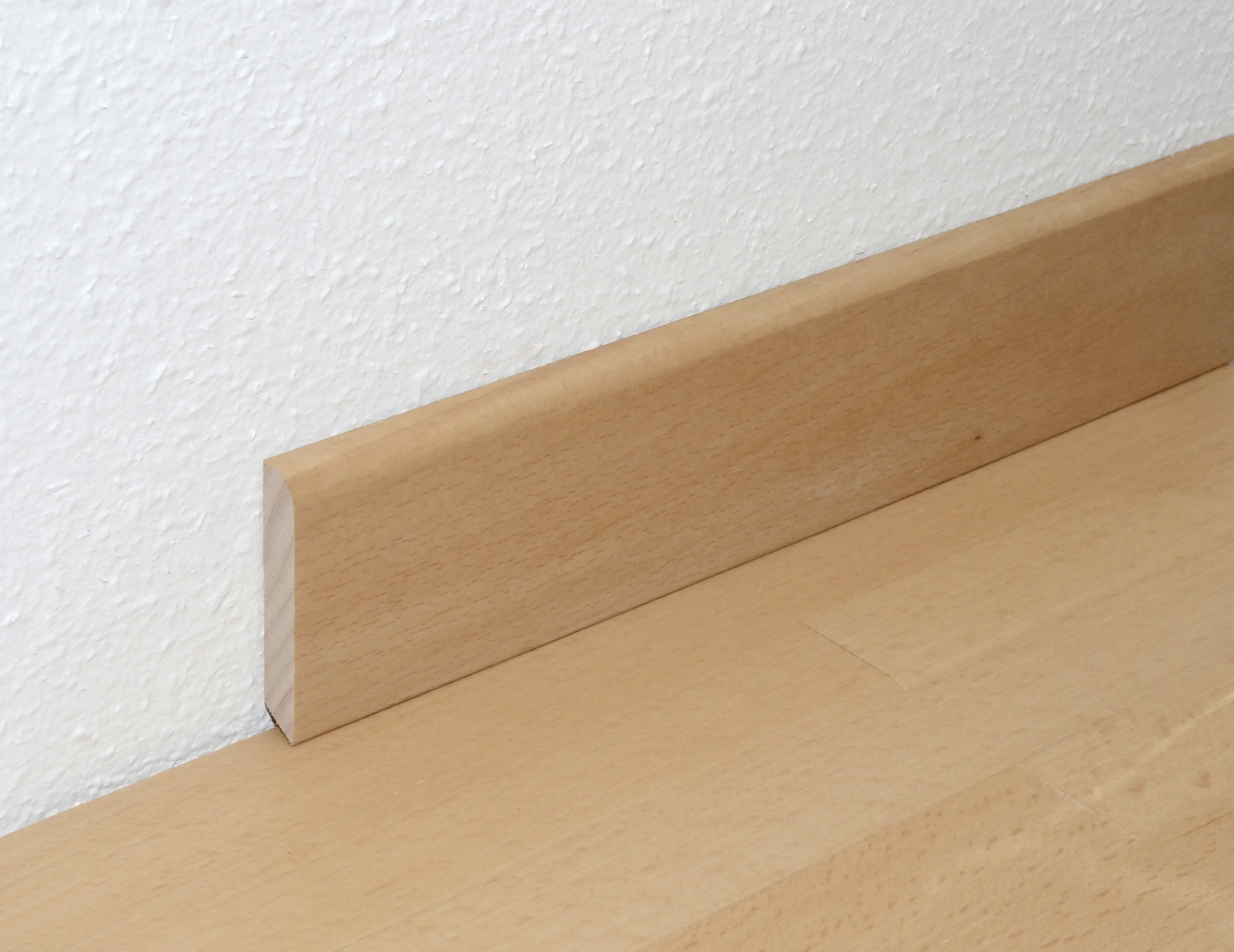 FN Neuhofer Sockelleiste 240 cm 50 x 8 mm Buche