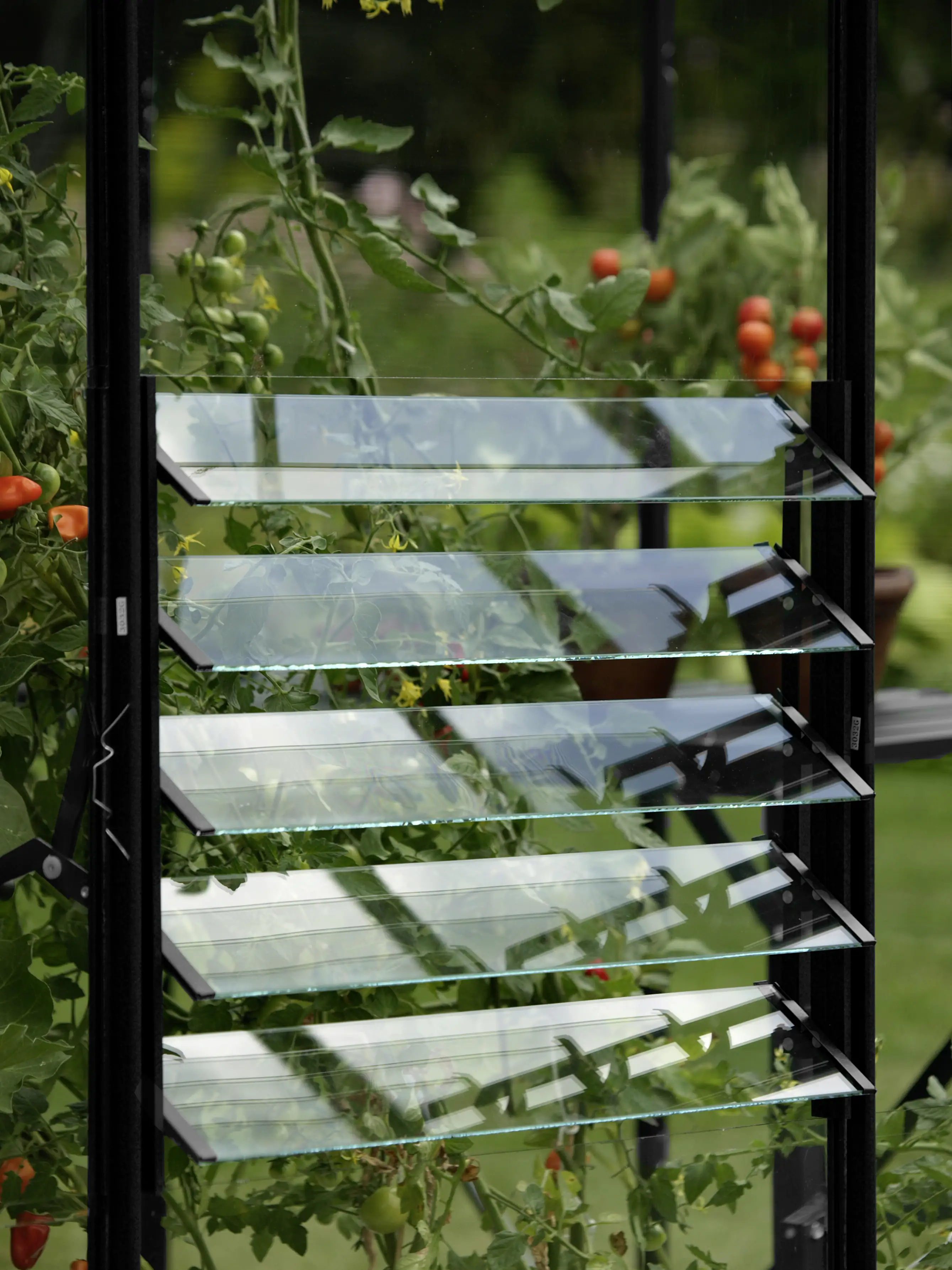 Vitavia Lamellen-Wandfenster 61 x 45 cm schwarz