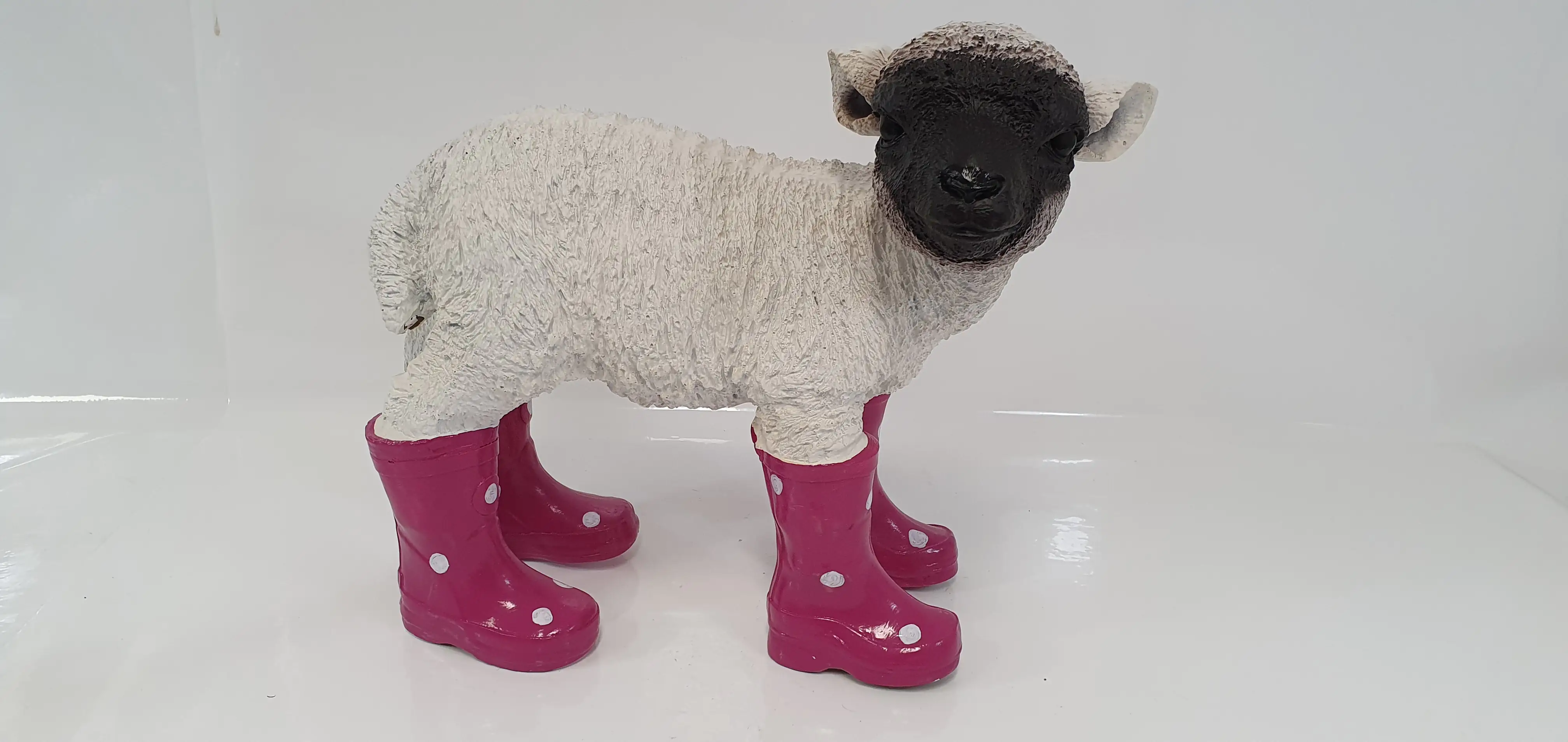 Dekofigur Schaf brombeer 43 x 48 x 30 cm