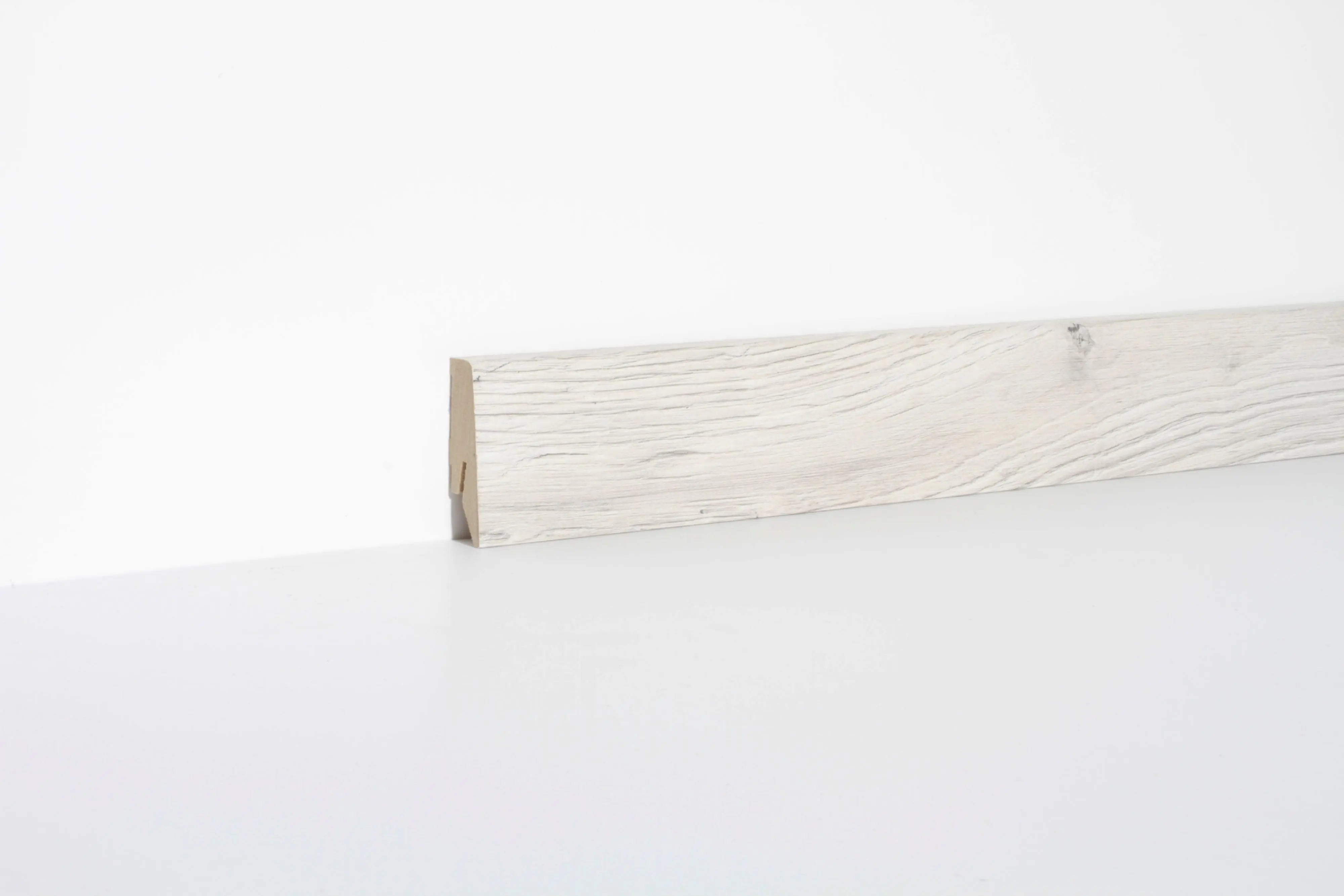 Classen Clip-Fußleiste 240 cm 58 x 19 mm West Coast Blau