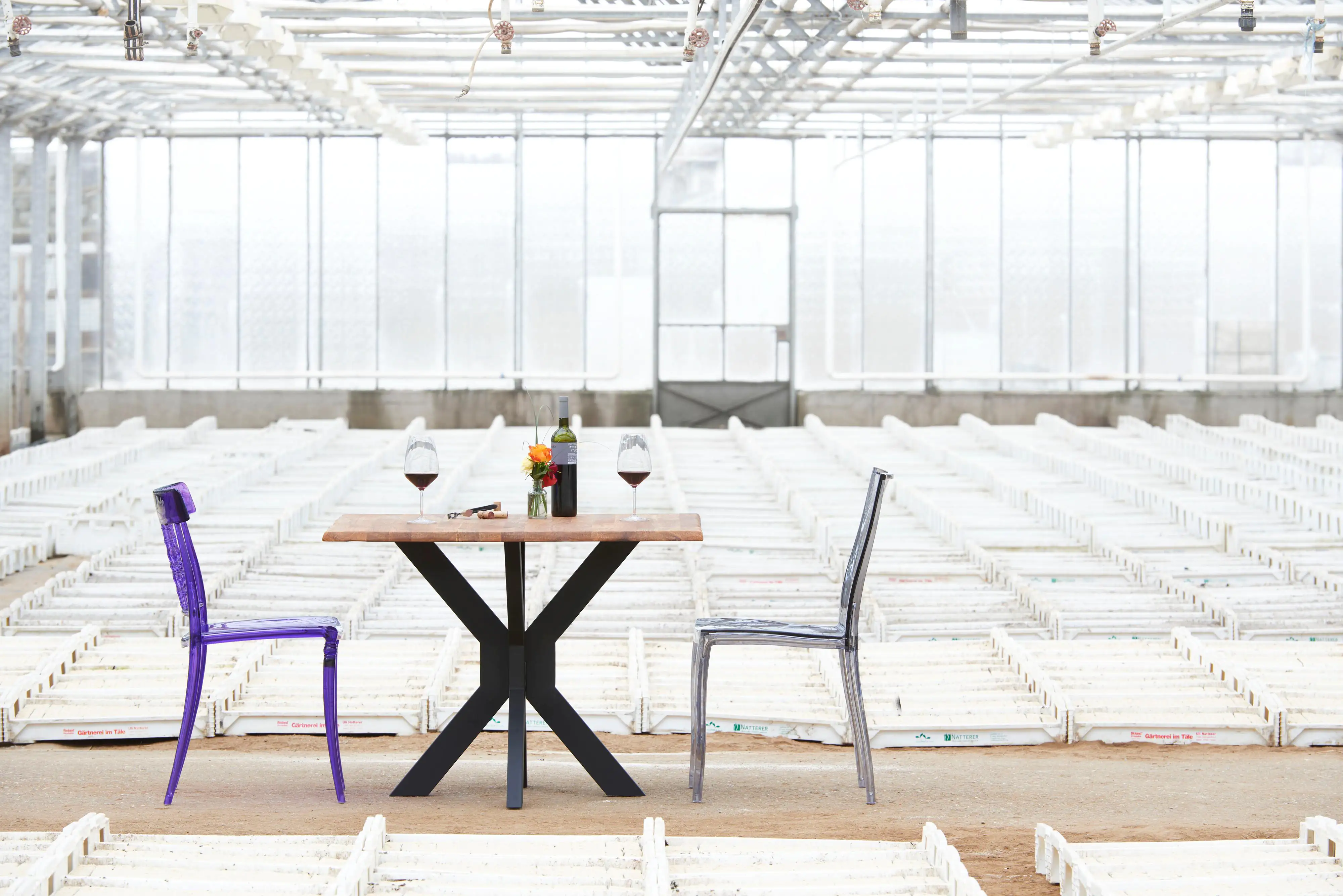 Tischplatte Eiche massiv 80 x 80 cm 26 mm mit natürlicher Kante Tischplatte Eiche massiv 80 x 80 cm 26 mm mit natürlicher Kante