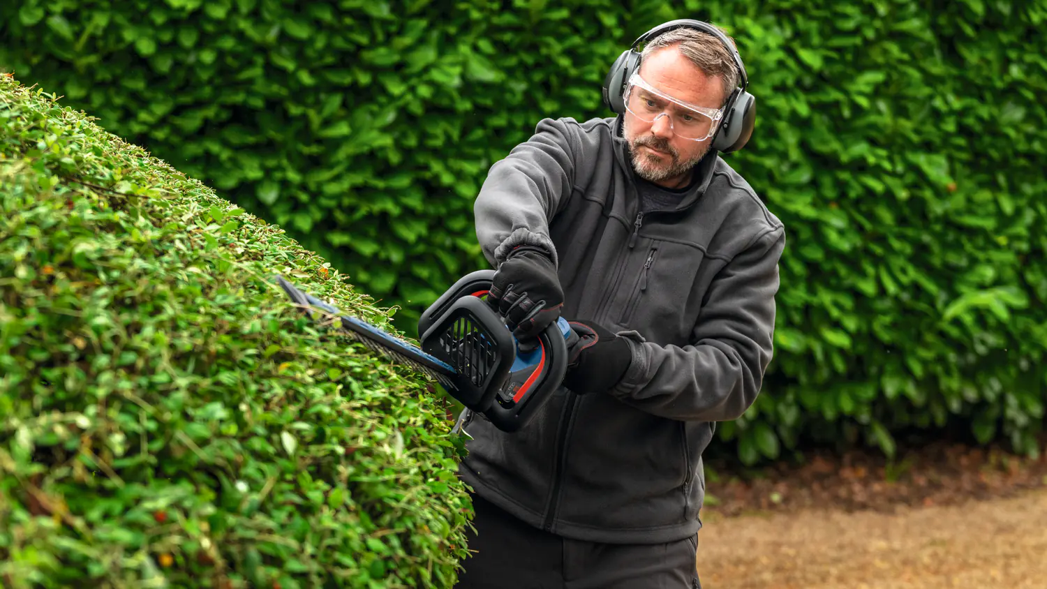 Bosch Professional Akku-Heckenschere GHE 18V-50 (II) Solo