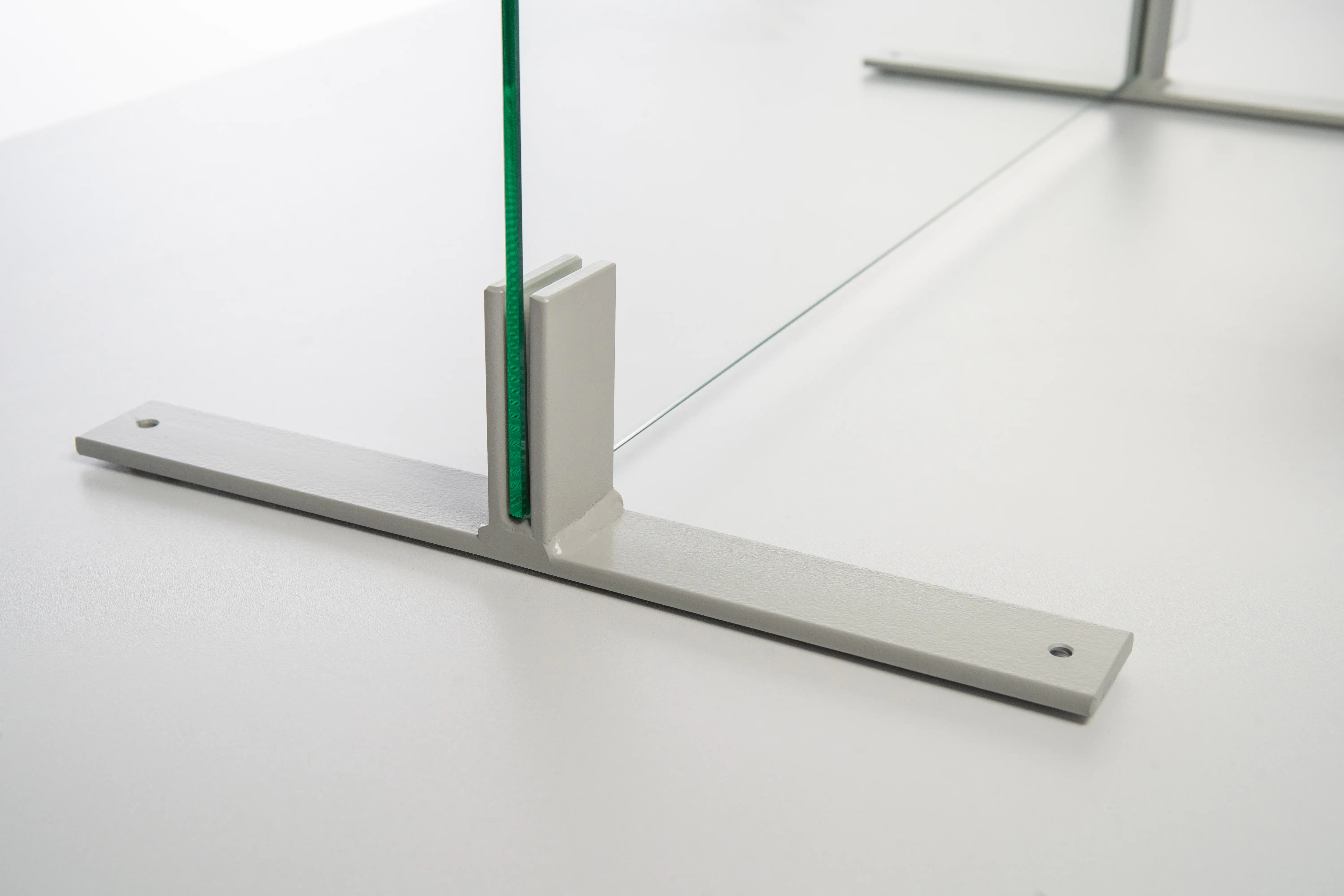 Standfuß längs quer für 6 mm ESG-Glas Länge: 35 cm, Aluminium, lichtgrau