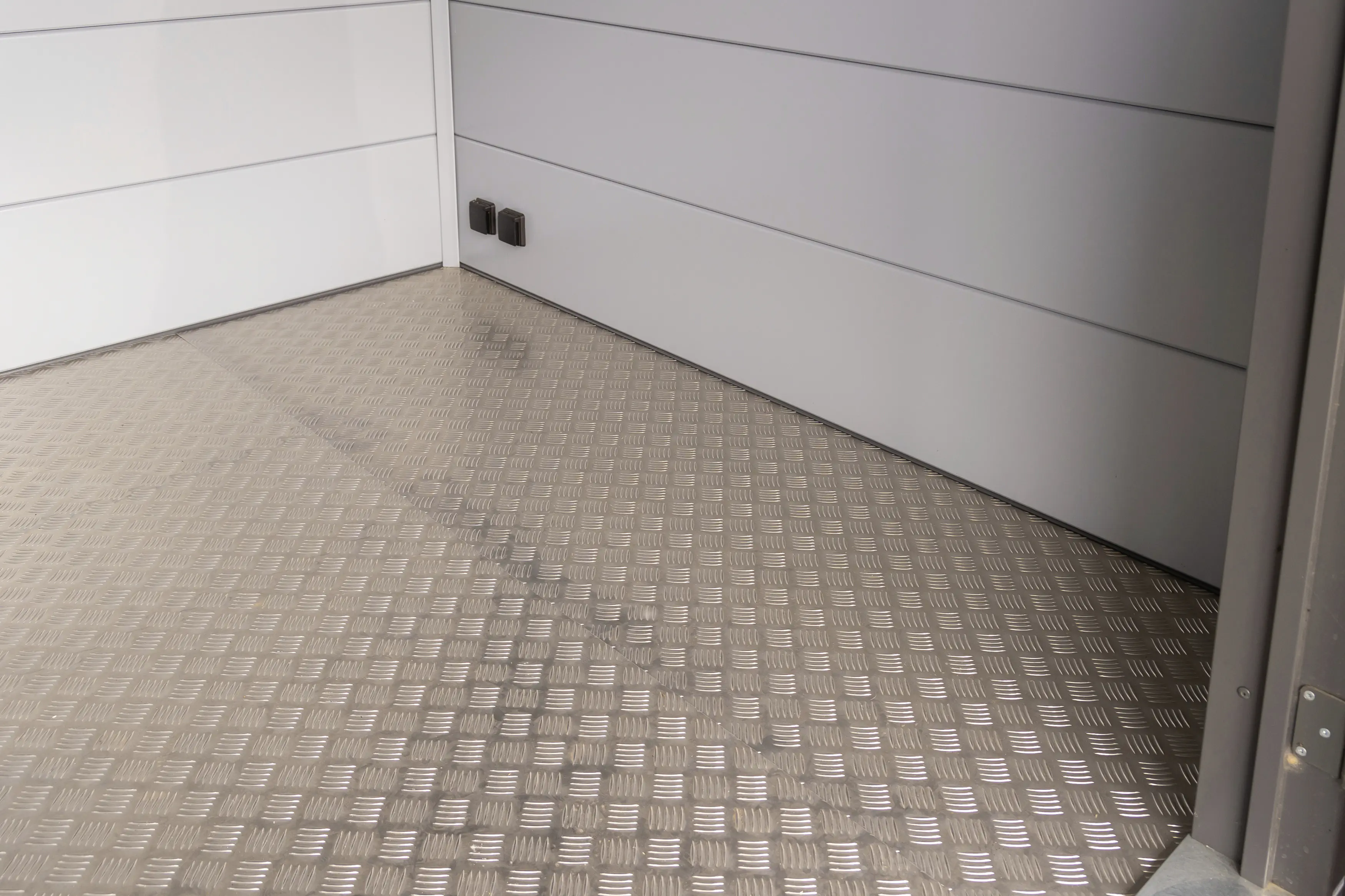 Telluria Fußboden Duo 3336+ für Gerätehaus aluminium