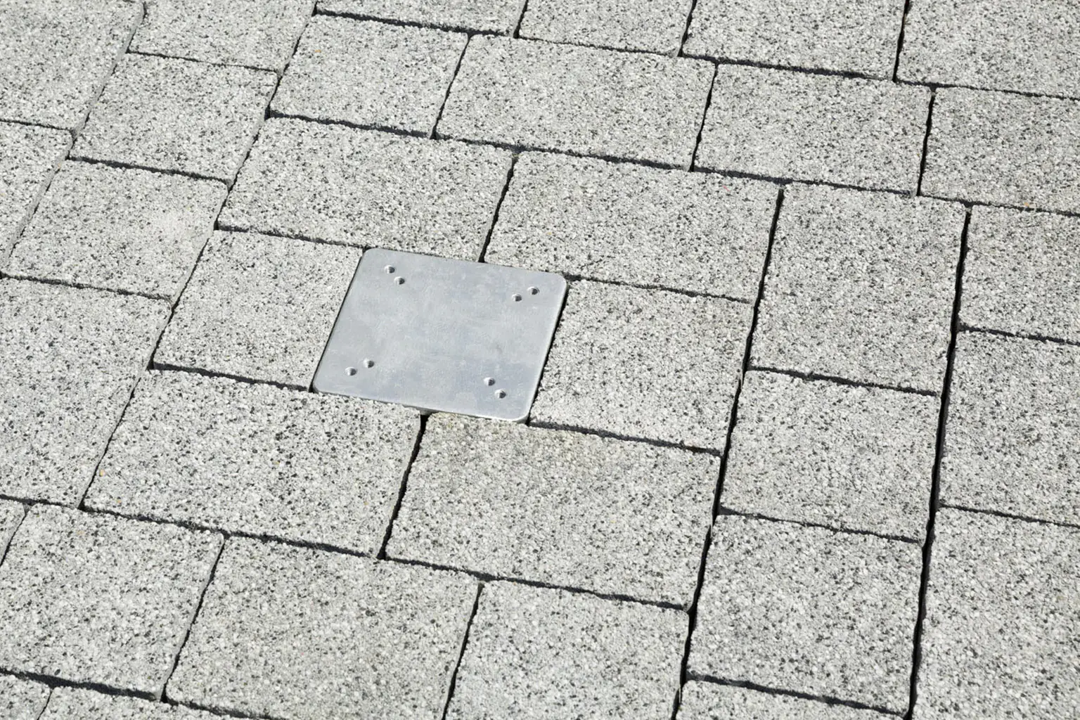 Schneider Universal Bodenplatte verzinkter Stahl Schneider Universal Bodenplatte verzinkter Stahl