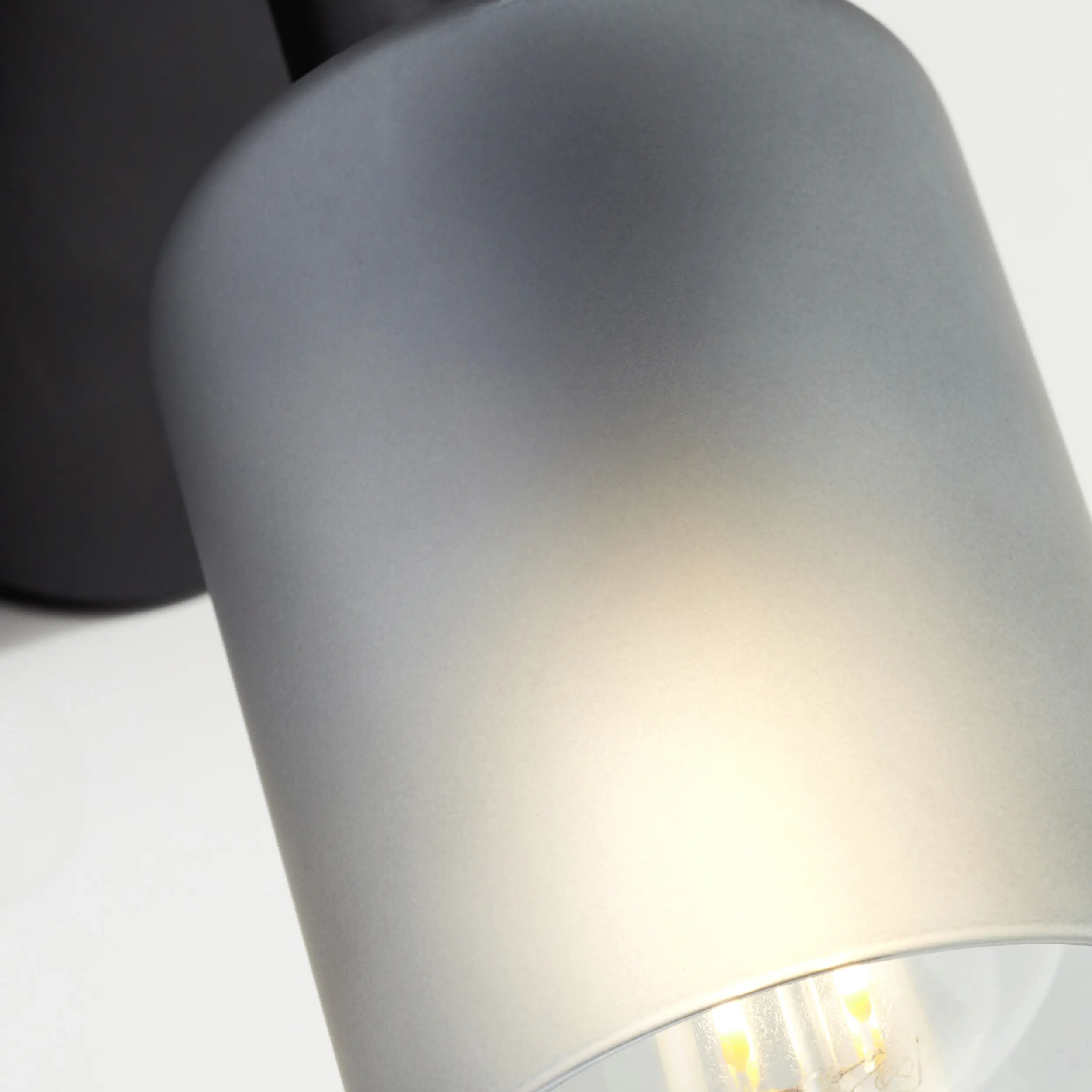 Brilliant Wandleuchte Loralie 1er Spot schwarz rauchglas