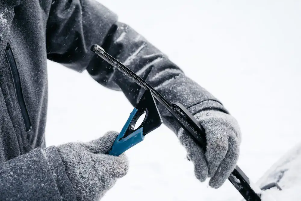 Kungs Star-is Schneebesen mit Eiskratzer Teleskopstiel grau Kungs Star-is Schneebesen mit Eiskratzer Teleskopstiel grau