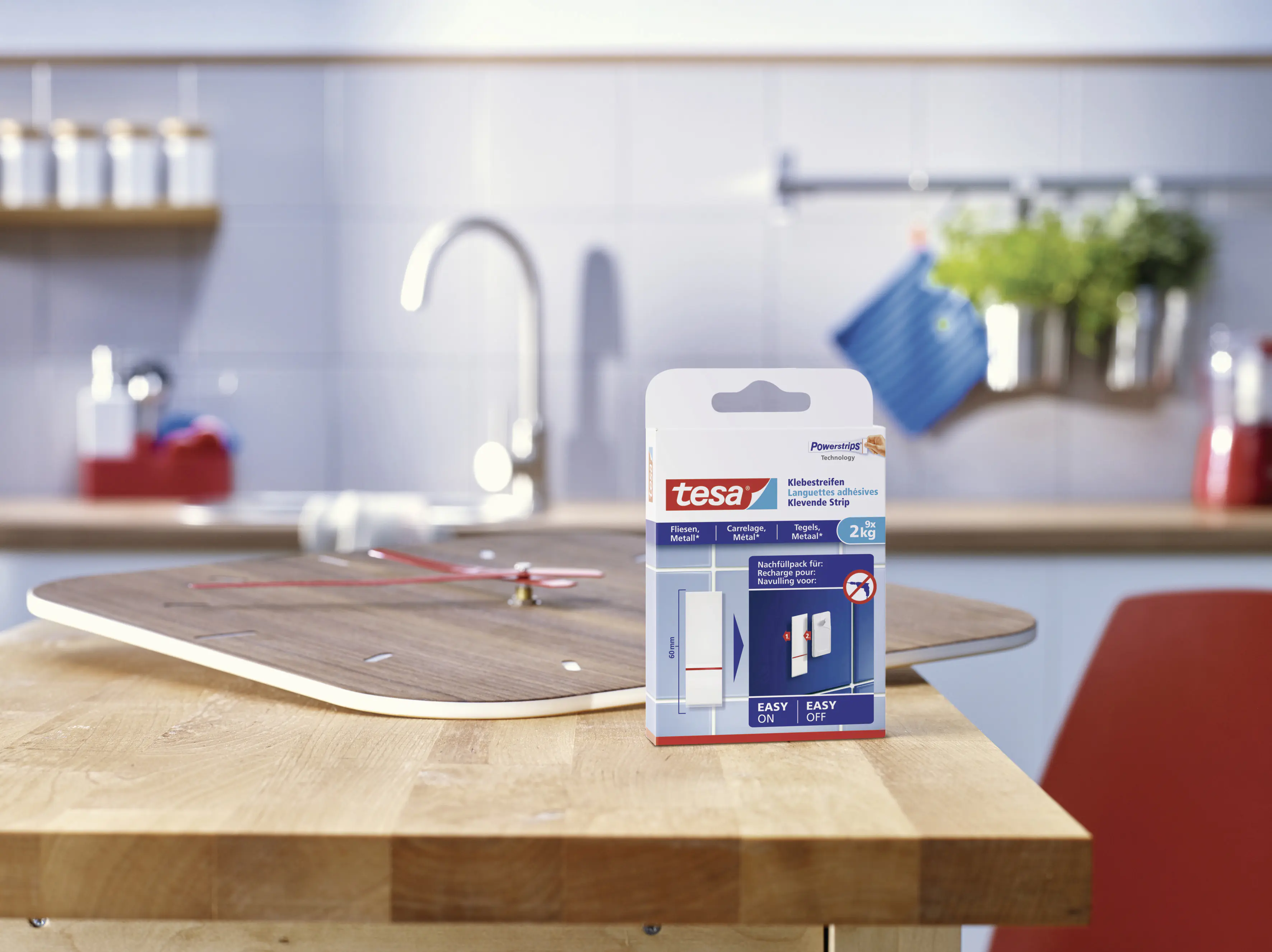 tesa Klebestreifen für Fliesen und Metall 9 Stück, Traglast 2 kg