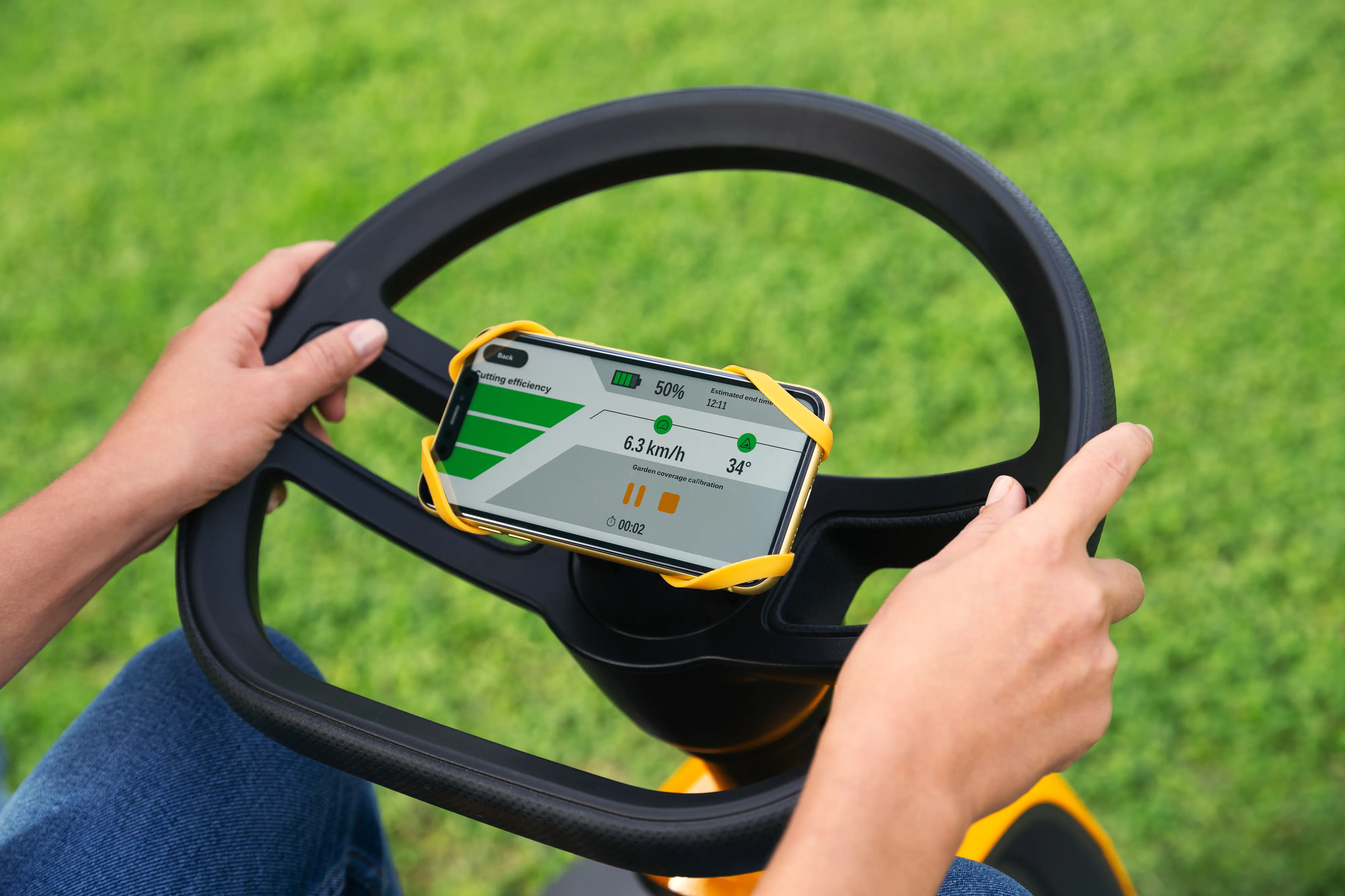 Stiga Akku-Rasentraktor Swift 372e, inkl. 4 Akkus (3x 7,5Ah und 1x 5Ah )/48V, 72 cm Schnittbreite