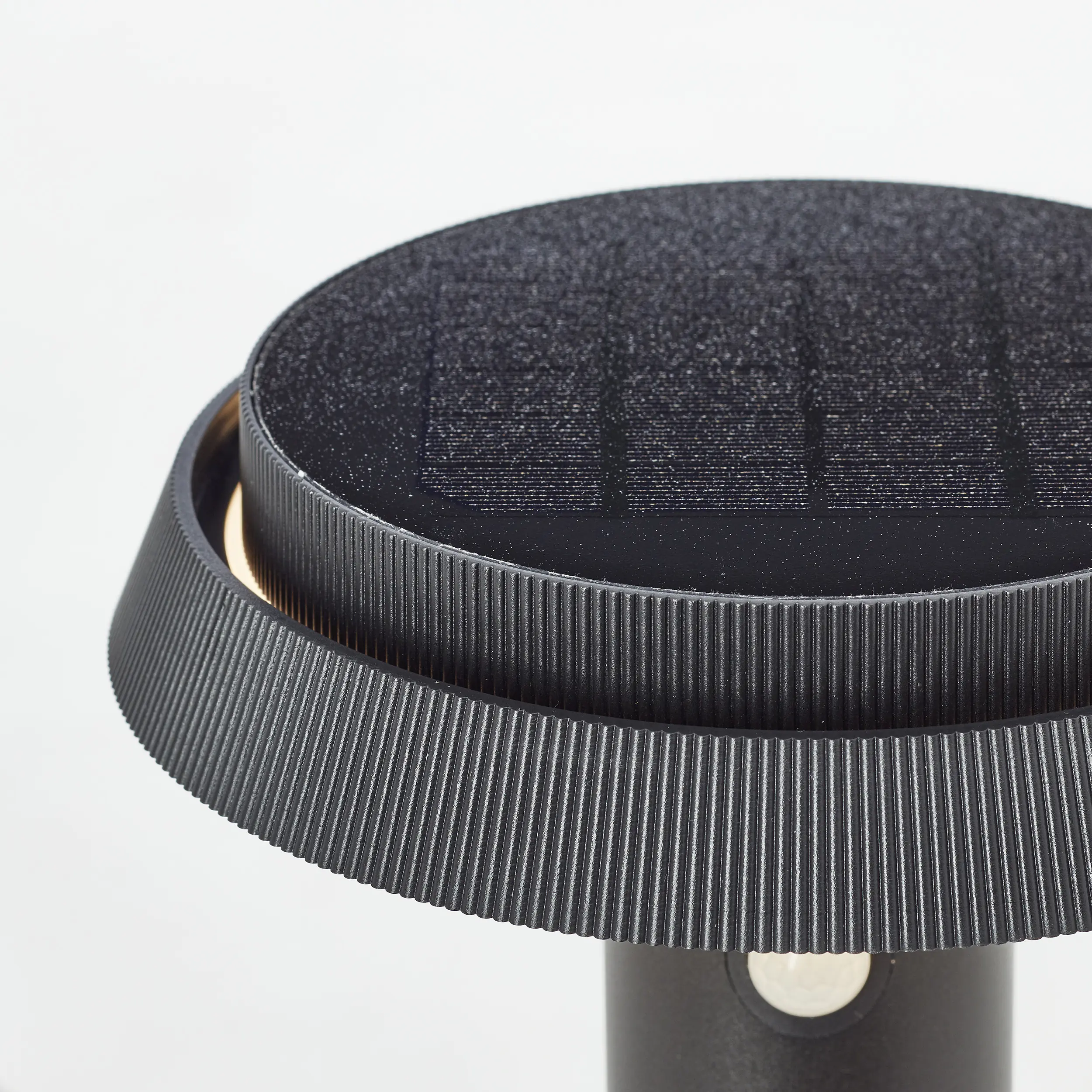 Brilliant Solar-Außenstehleuchte Alvero 4W warmweiß Bewegungsmelder Brilliant Solar-Außenstehleuchte Alvero 4W warmweiß Bewegungsmelder