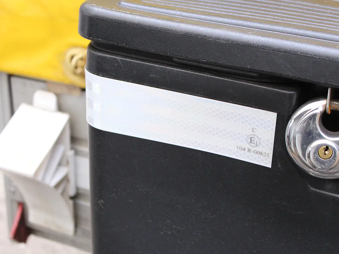 LAS Reflektorband 55mm weiß selbstklebend 2 m