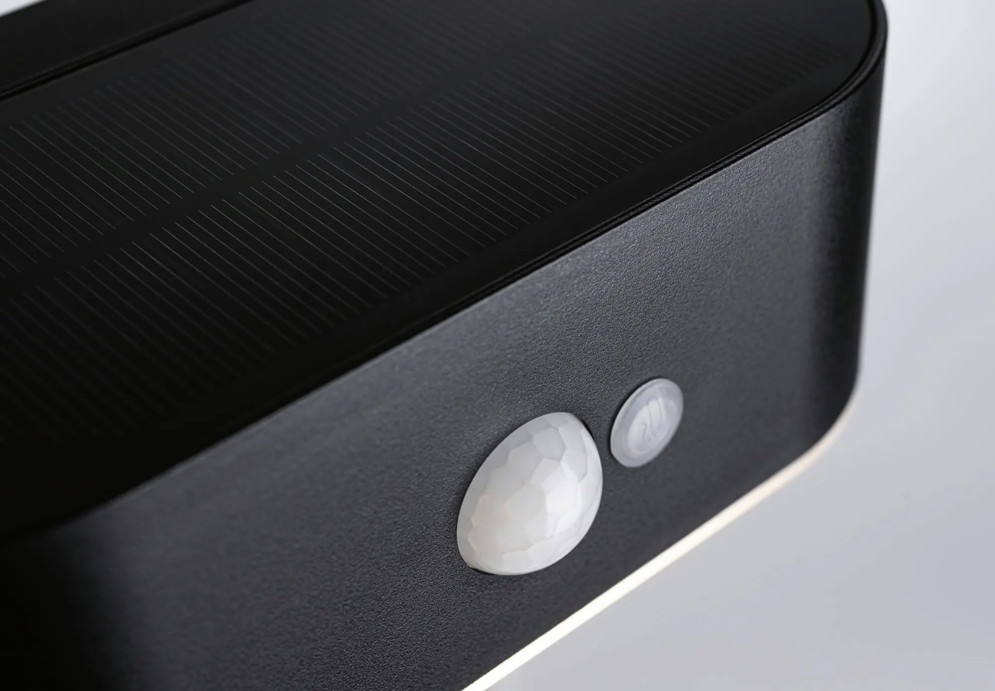 Paulmann LED Solarleuchte Adya schwarz 6 x 18 x 11,8 cm mit Bewegungsmelder