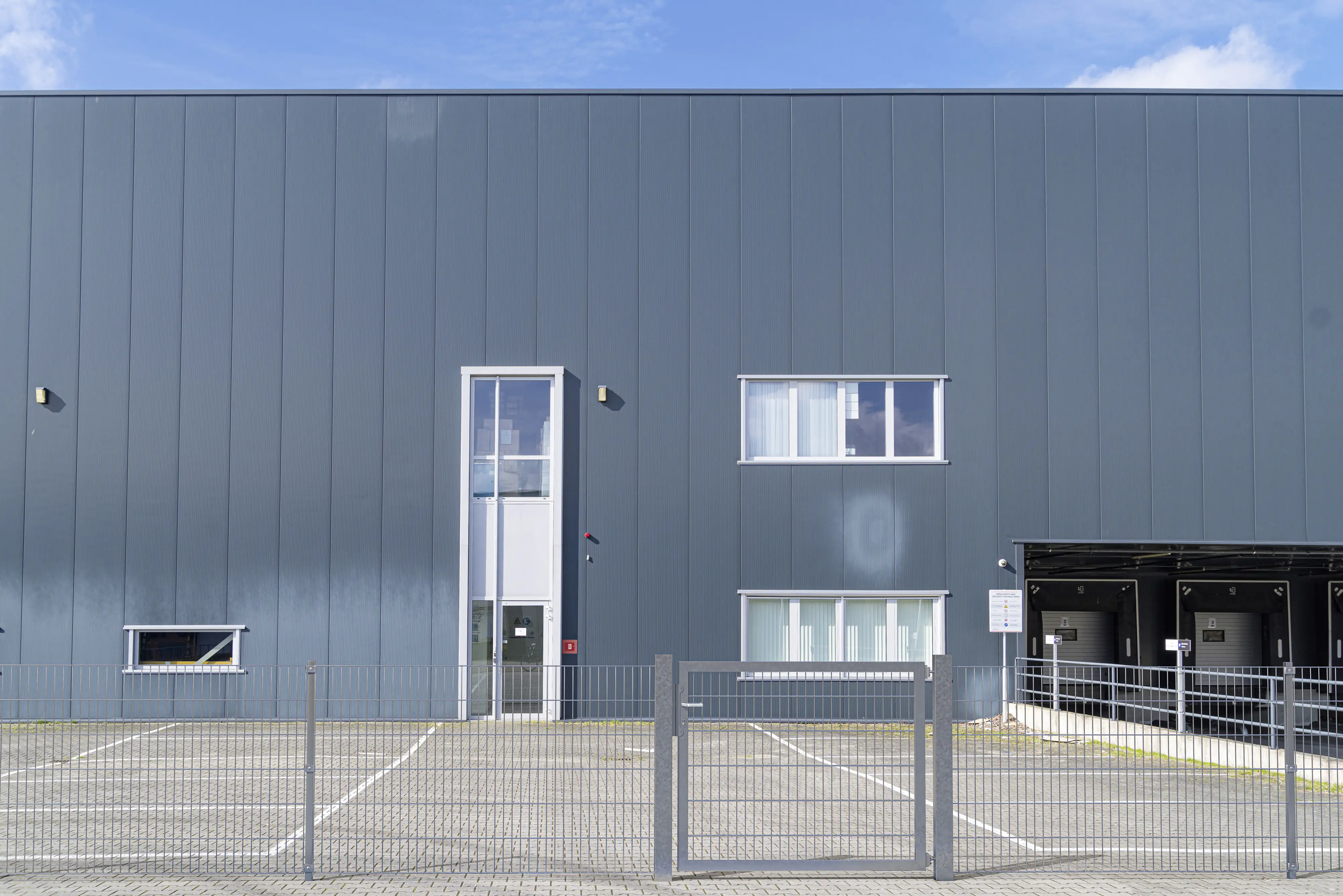 Alberts Einzeltor Flexo Plus feuerverzinkt 100 x 200 cm