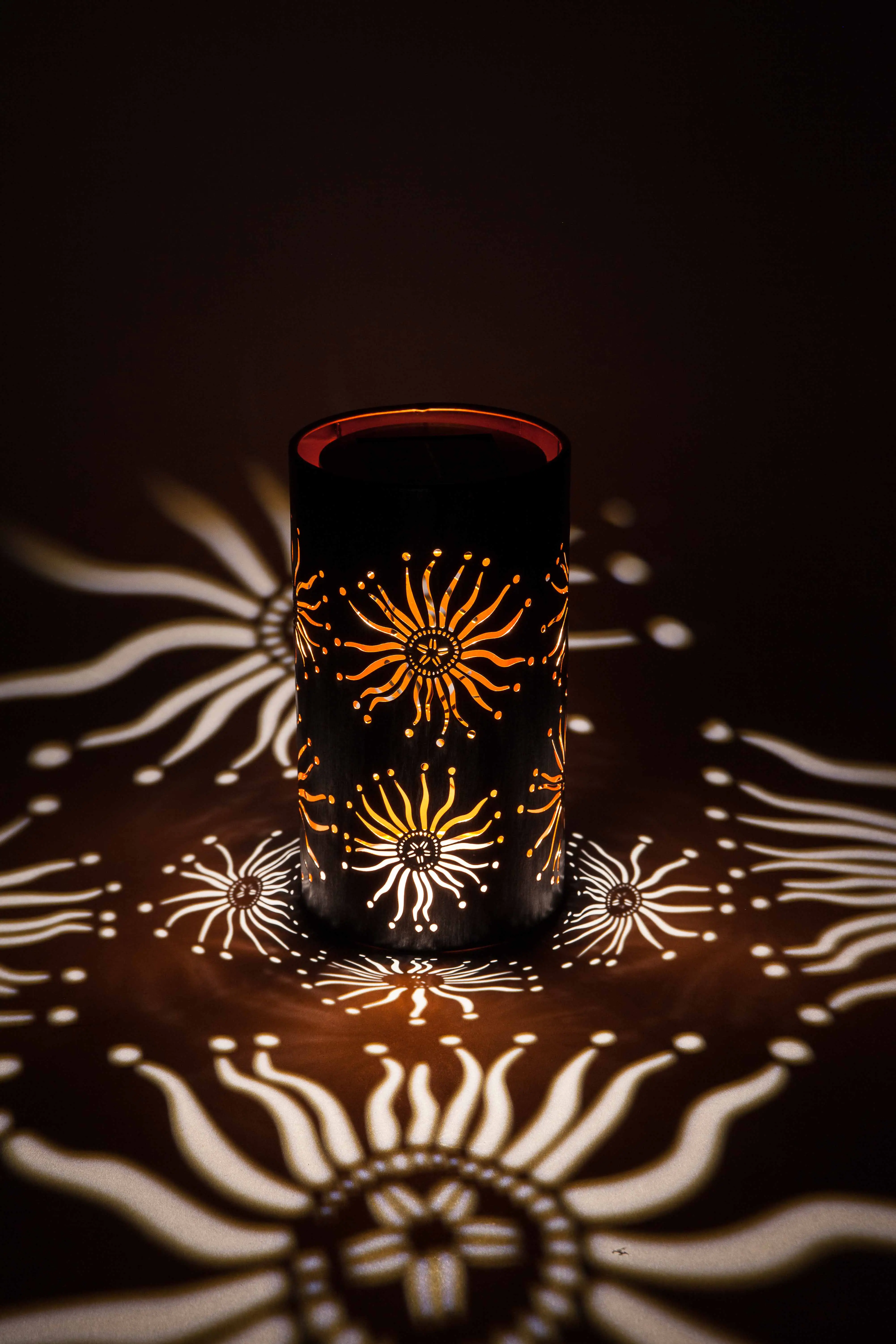 TrendLine LED Solarleuchte Sonnen warmweiß