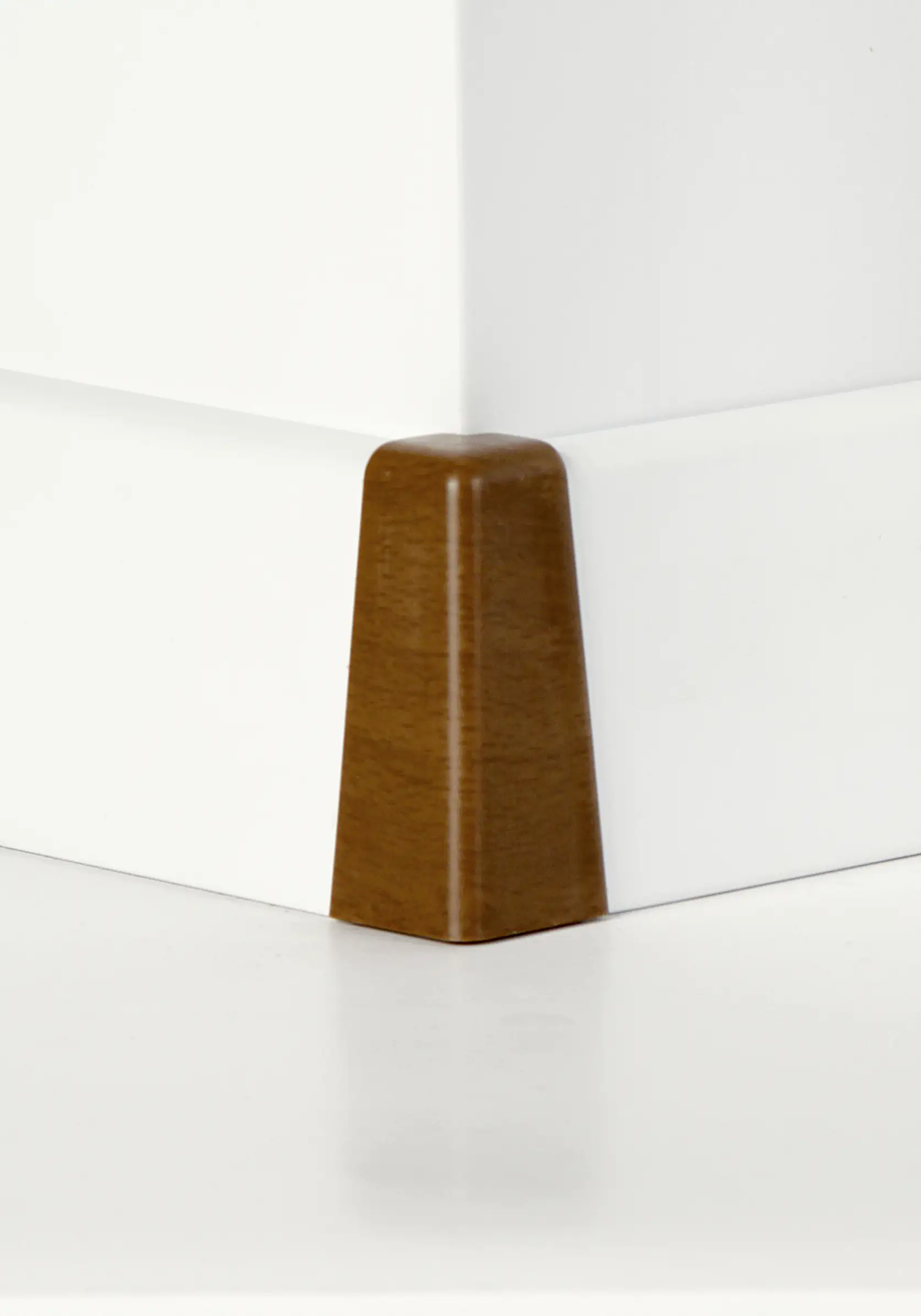 Classen Außenecke Plus für Laminatleiste 58 x 19 mm mocca Eiche Holzpore