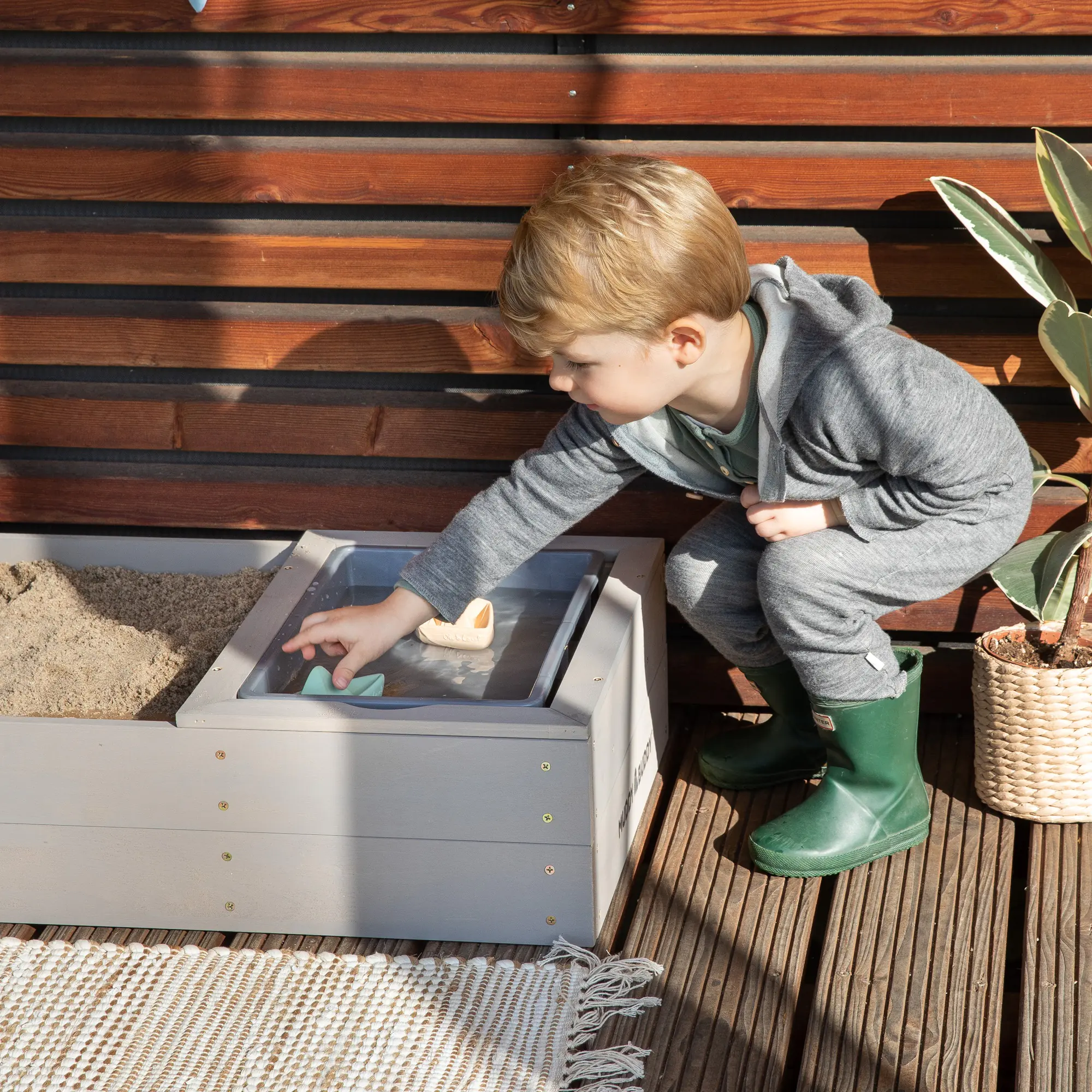 Muddy Buddy Sandkasten Space Saver 150 x 45 x 20 cm Muddy Buddy Sandkasten Space Saver 150 x 45 x 20 cm