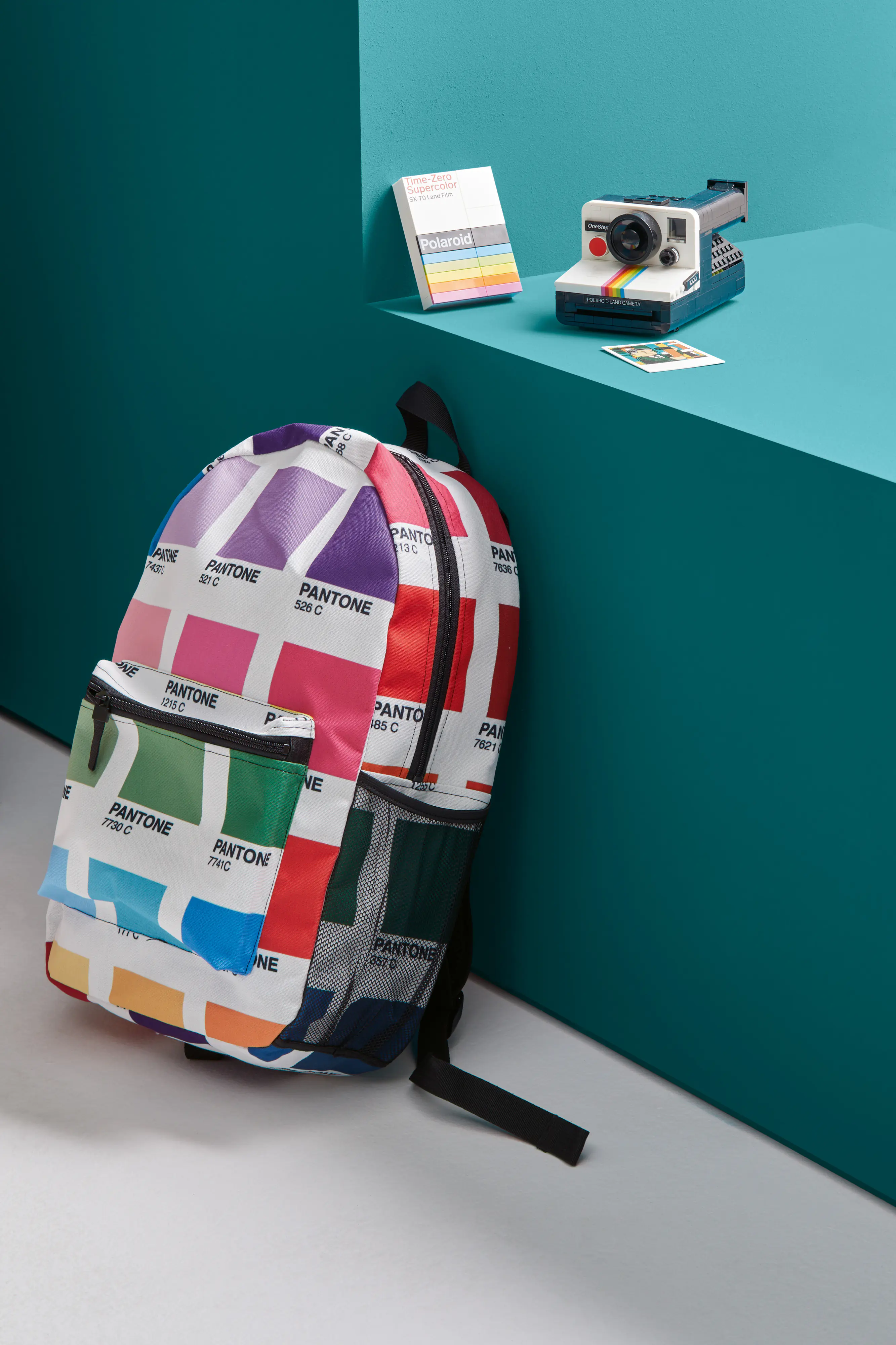 Alpina Wandfarbe Pantone matt deep lake 2,5 L