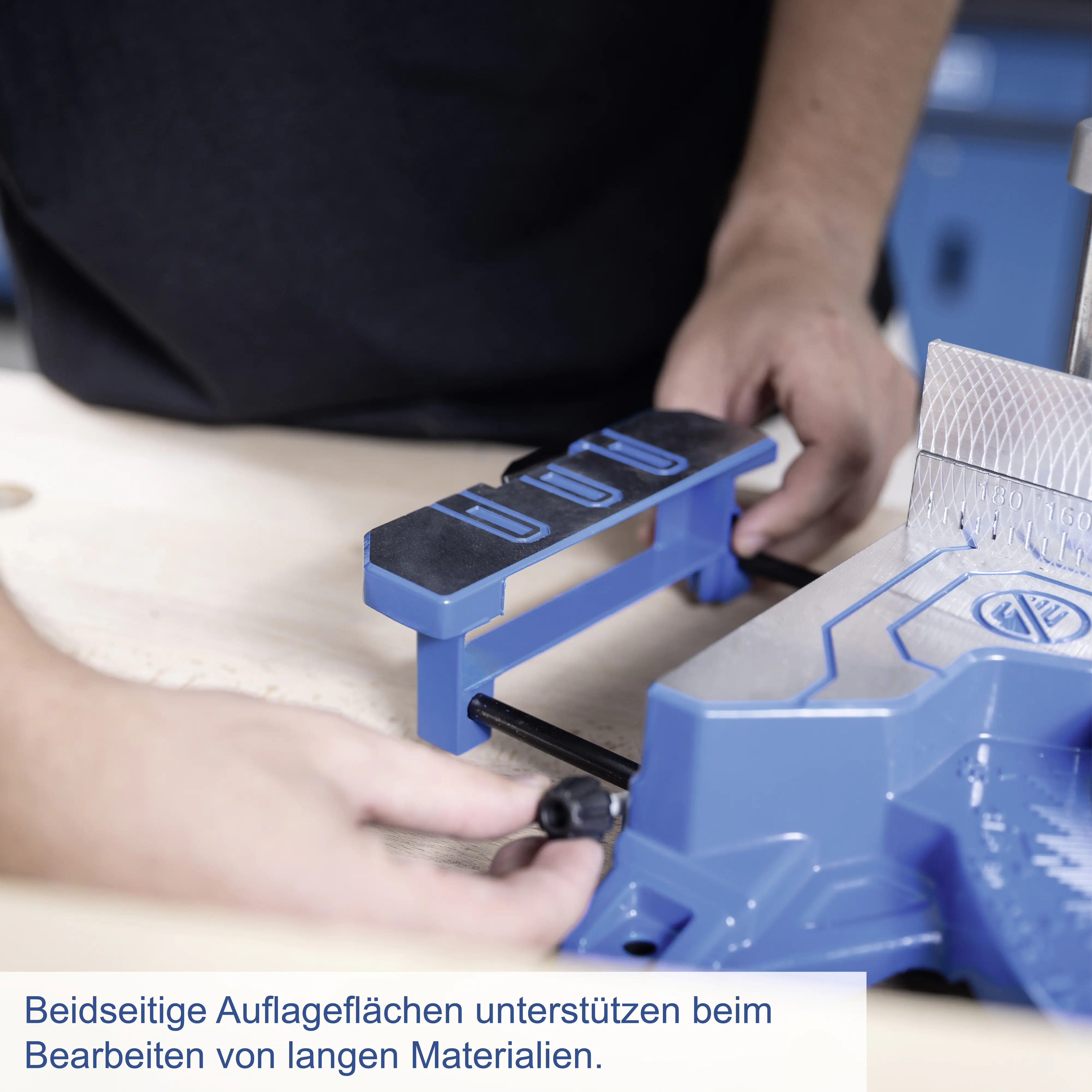 Scheppach Kappzugsäge HM254SPX inkl. 2 Sägeblätter 2400 W 