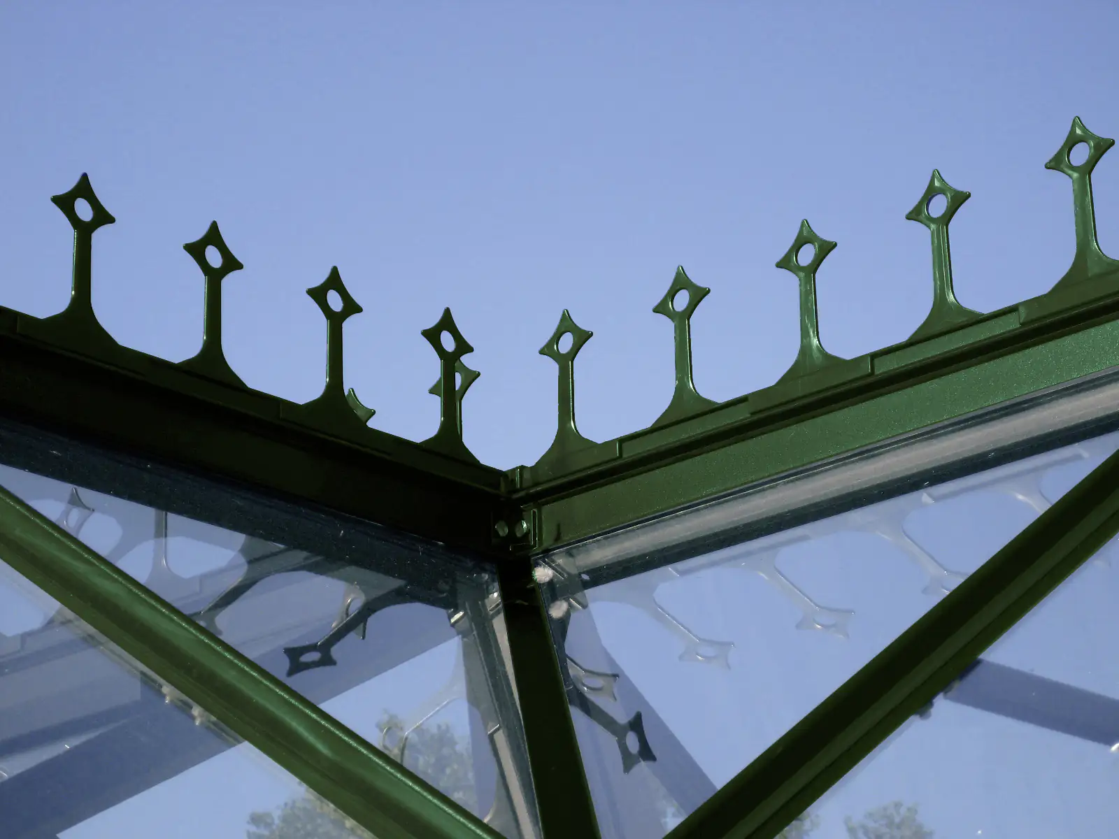 Vitavia Firstkrone zu Gewächshaus Sirius smaragd