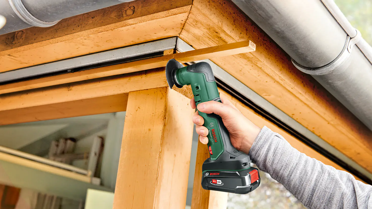 Bosch Akku-Multifunktionswerkzeug UniversalMulti 18V-32 Solo Bosch Akku-Multifunktionswerkzeug UniversalMulti 18V-32 Solo