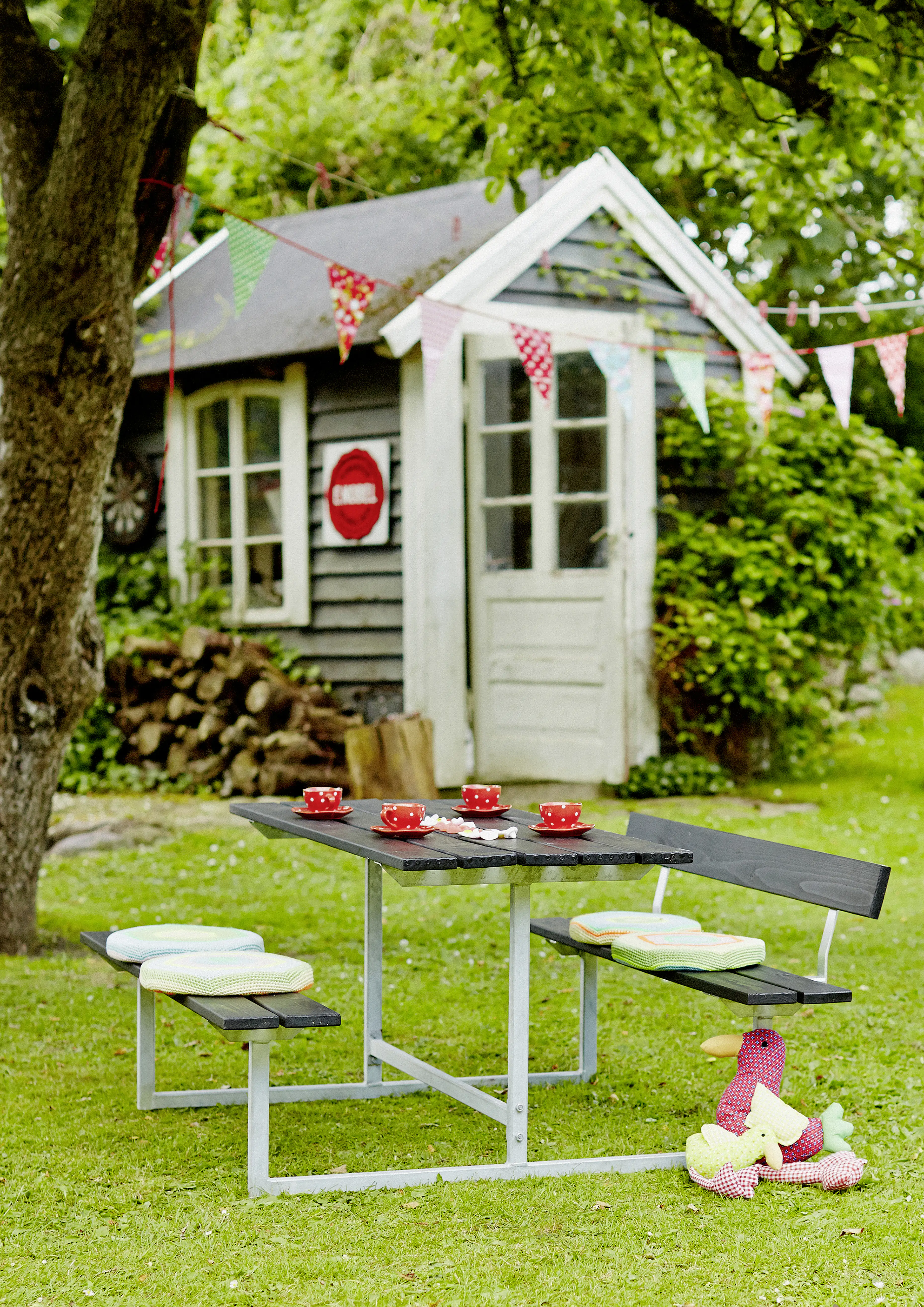 Plus Kindermöbel Basic 110 x 110 x 55 cm, 1 Rückenlehne, Kiefer/Fichte Plus Kindermöbel Basic 110 x 110 x 55 cm, 1 Rückenlehne, Kiefer/Fichte