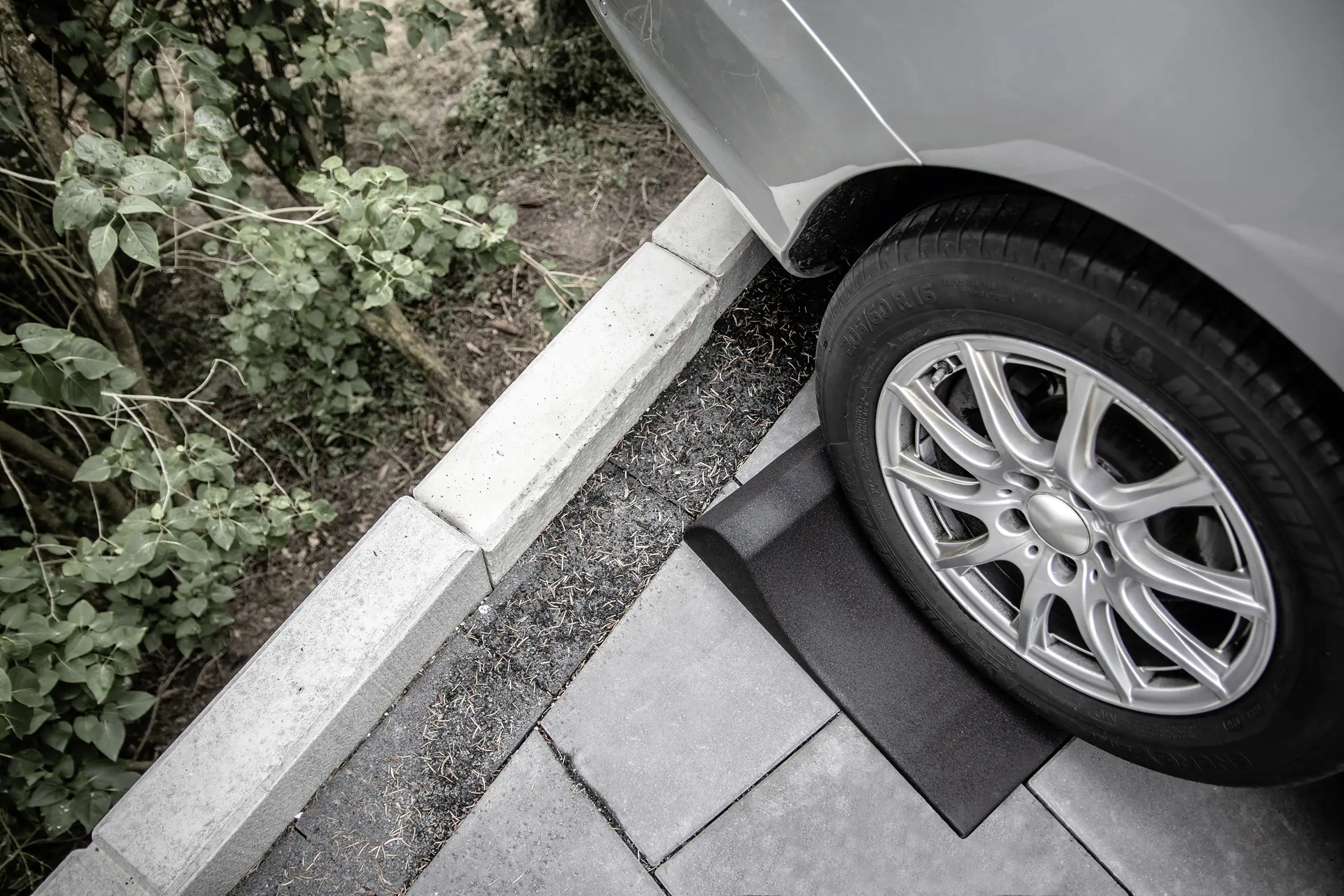 Radstopp 500 x 500 x 120 mm, schwarz