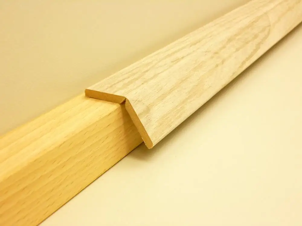 B.S. Bauprogramm Knickwinkelleiste 260 cm 28 x 28 mm Esche grau