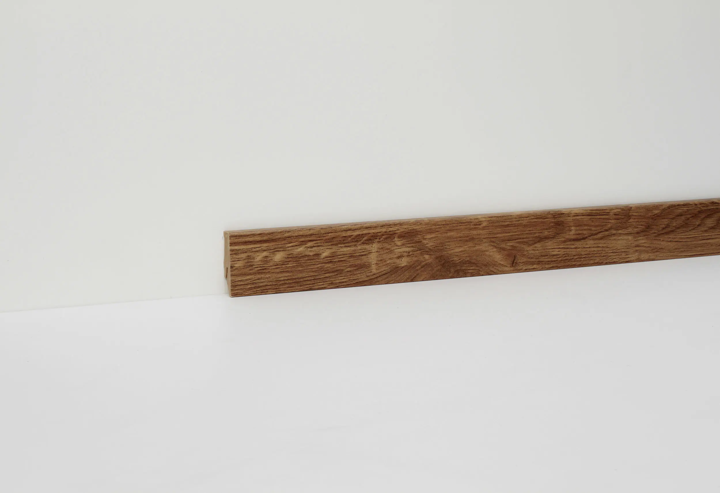 Classen Clip-Fußleiste 240 cm 58 x 19 mm Eiche Michigan