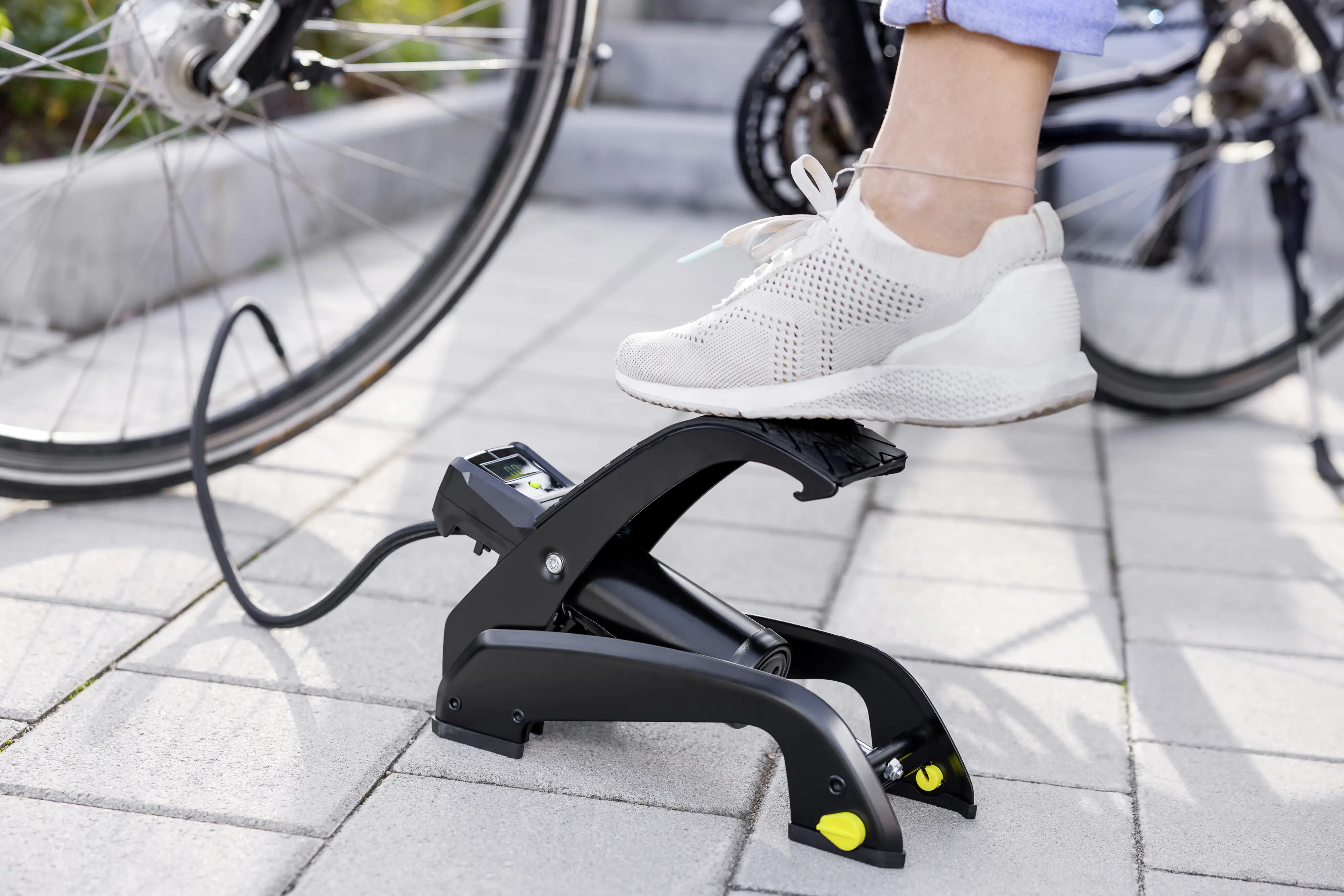 Michelin Einzylinder-Fußluftpumpe digital