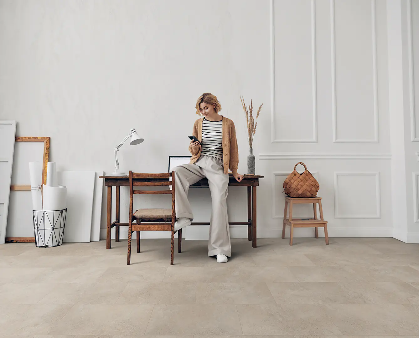 Classen Vinylboden Fliese HydroClick mit Trittschalldämmung Betongrau