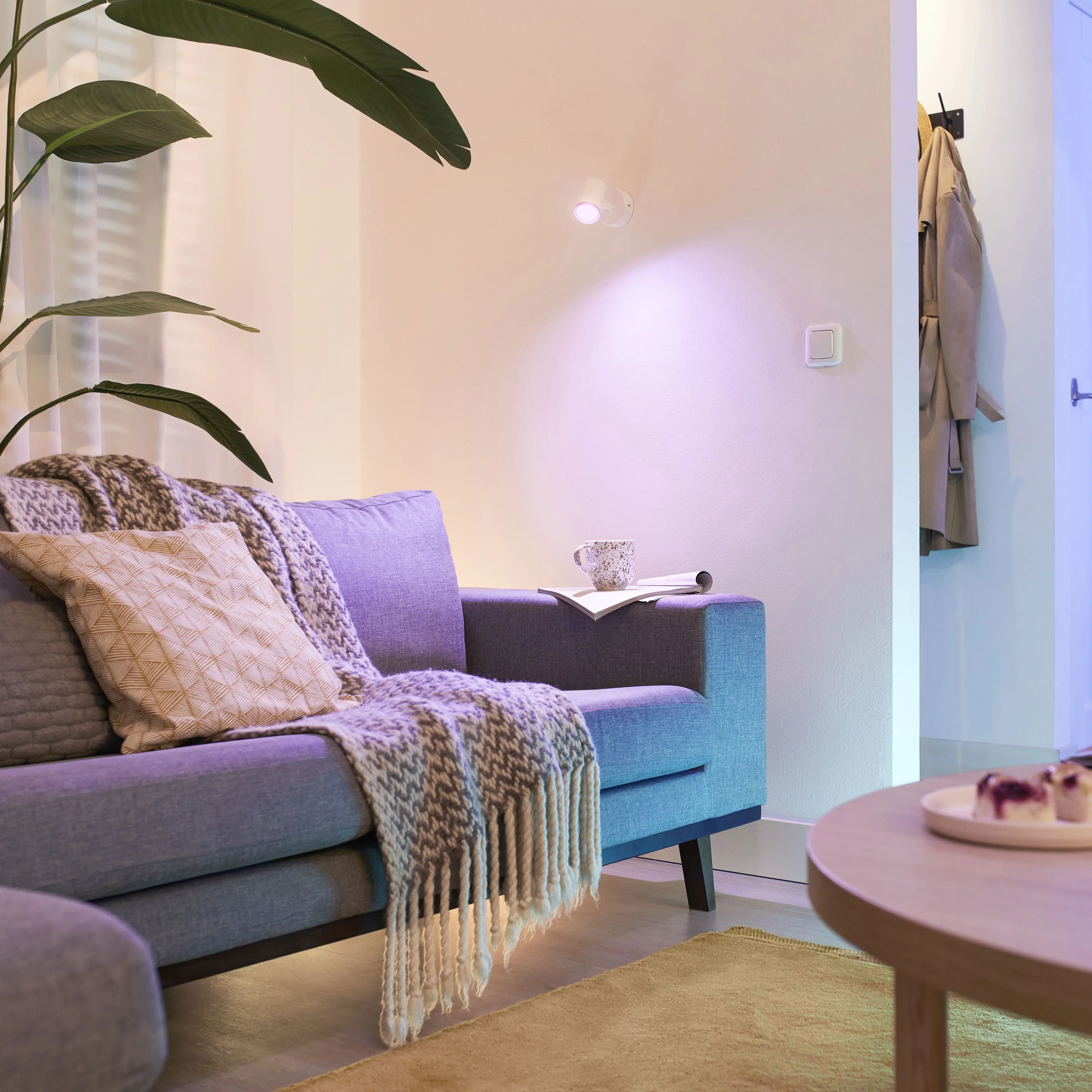 Philips Hue LED Deckenleuchte 1er Spot Imageo 14,5 x 10,7 cm weiß Philips Hue LED Deckenleuchte 1er Spot Imageo 14,5 x 10,7 cm weiß