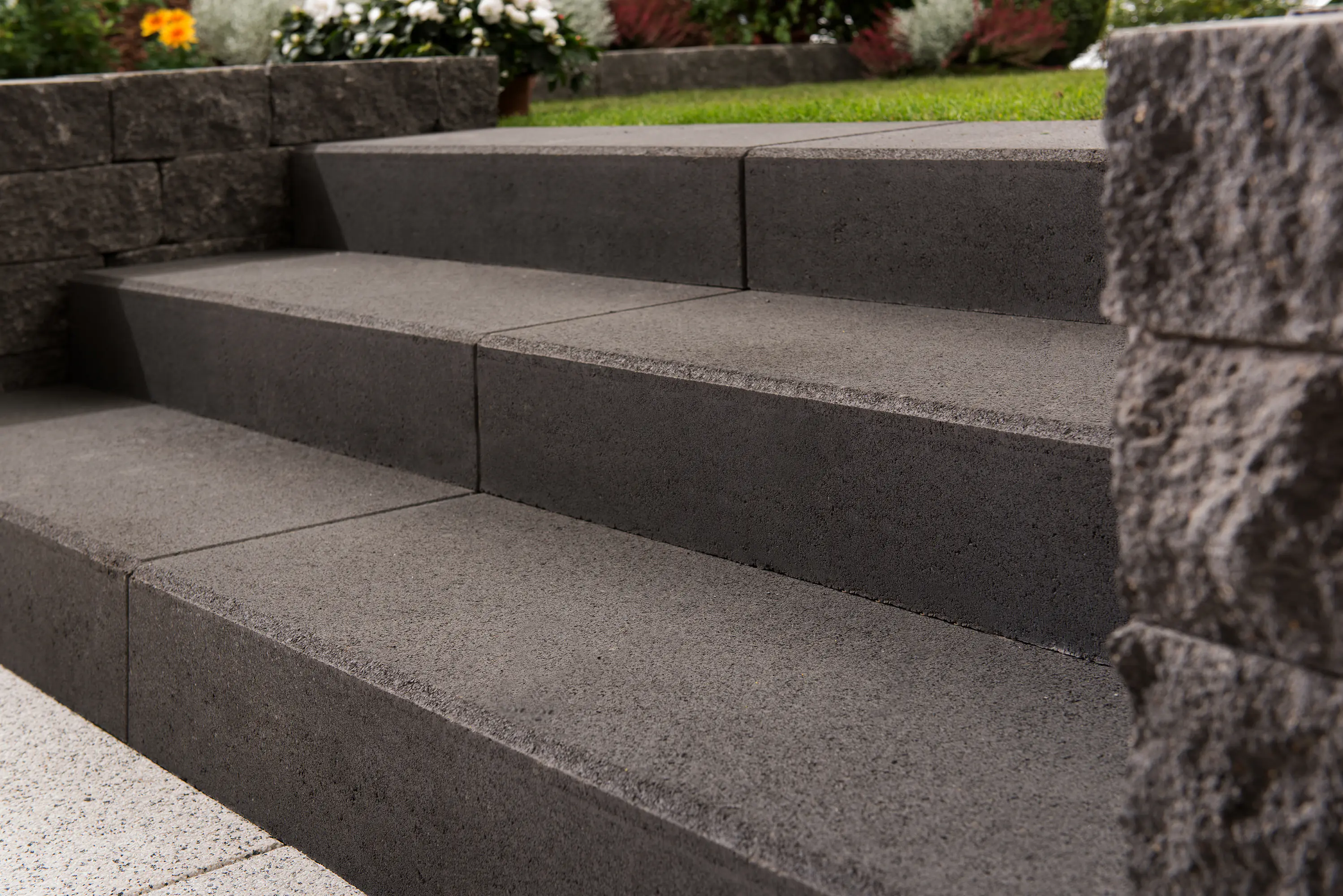 Kann Blockstufe 100 x 13 x 15 cm anthrazit