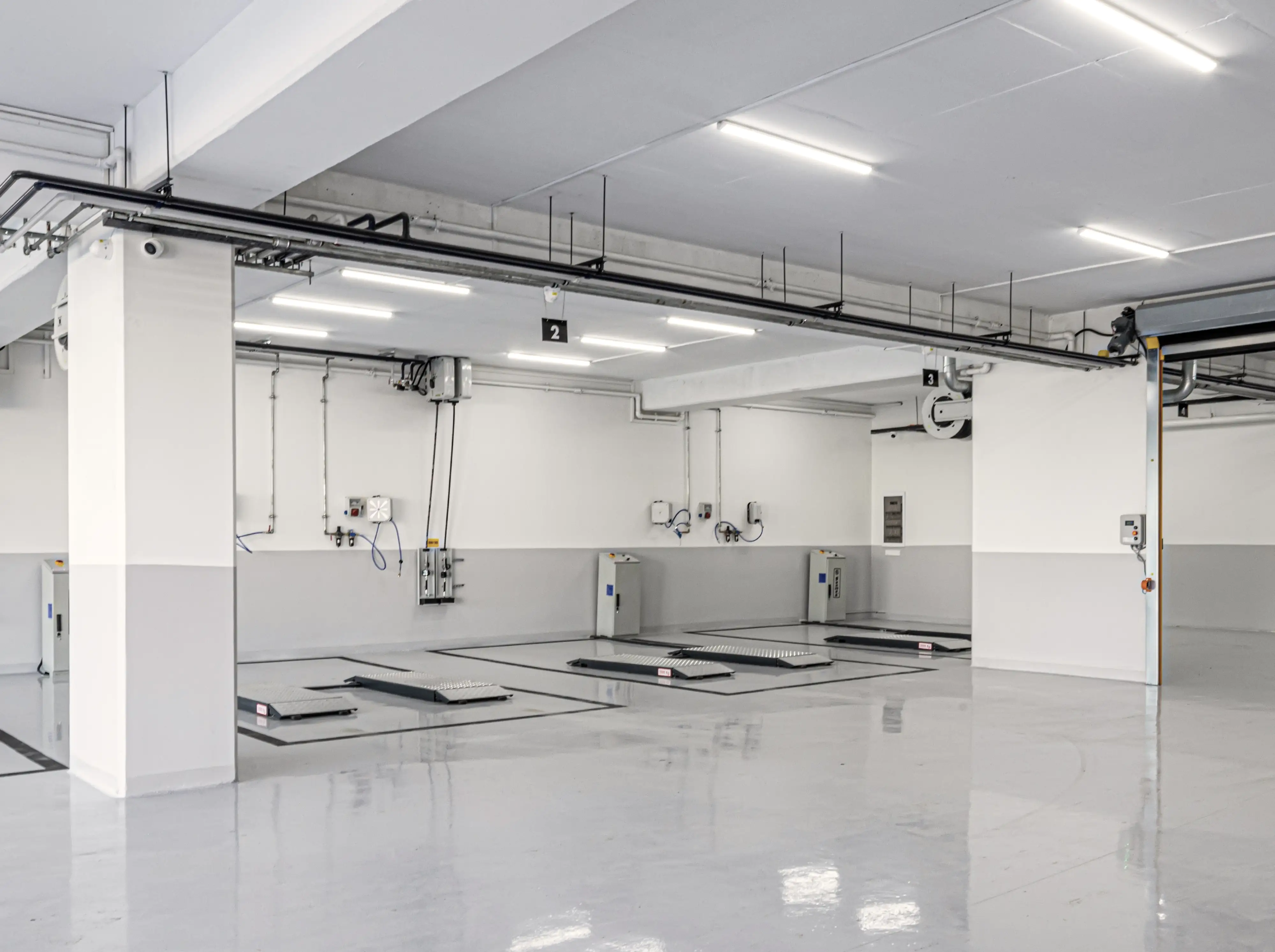 Light & More LED Feuchtraumleuchte 127 x 6,8 cm G13 T8