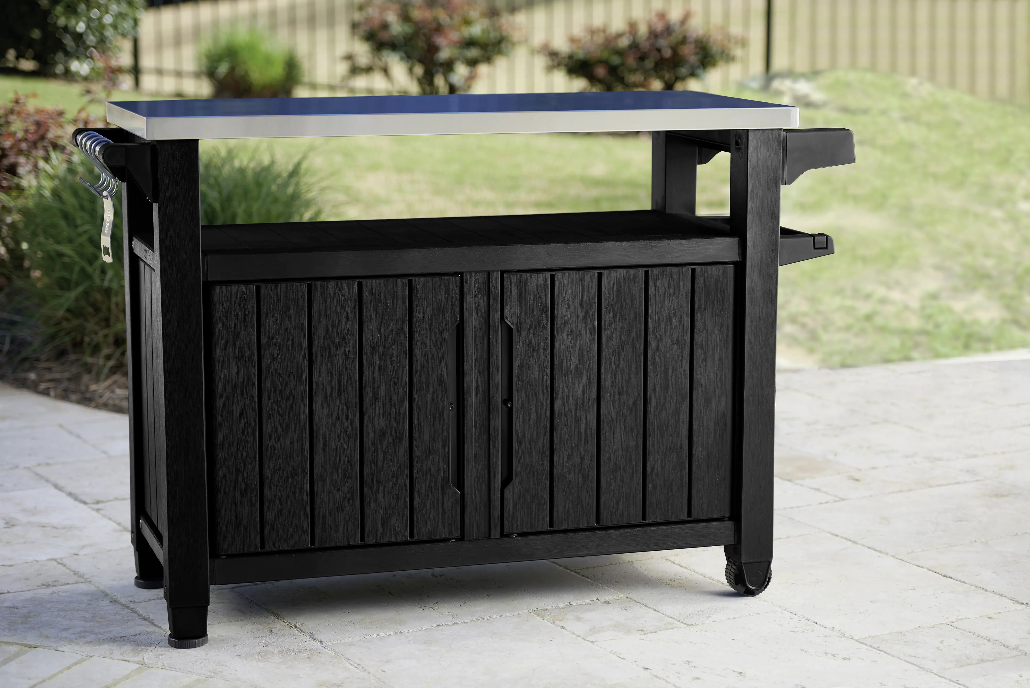7290106931367_2022654 Keter BBQ-Grilltisch 2-türig graphit 134 cm x 52 cm x 90 cm (BxTxH)