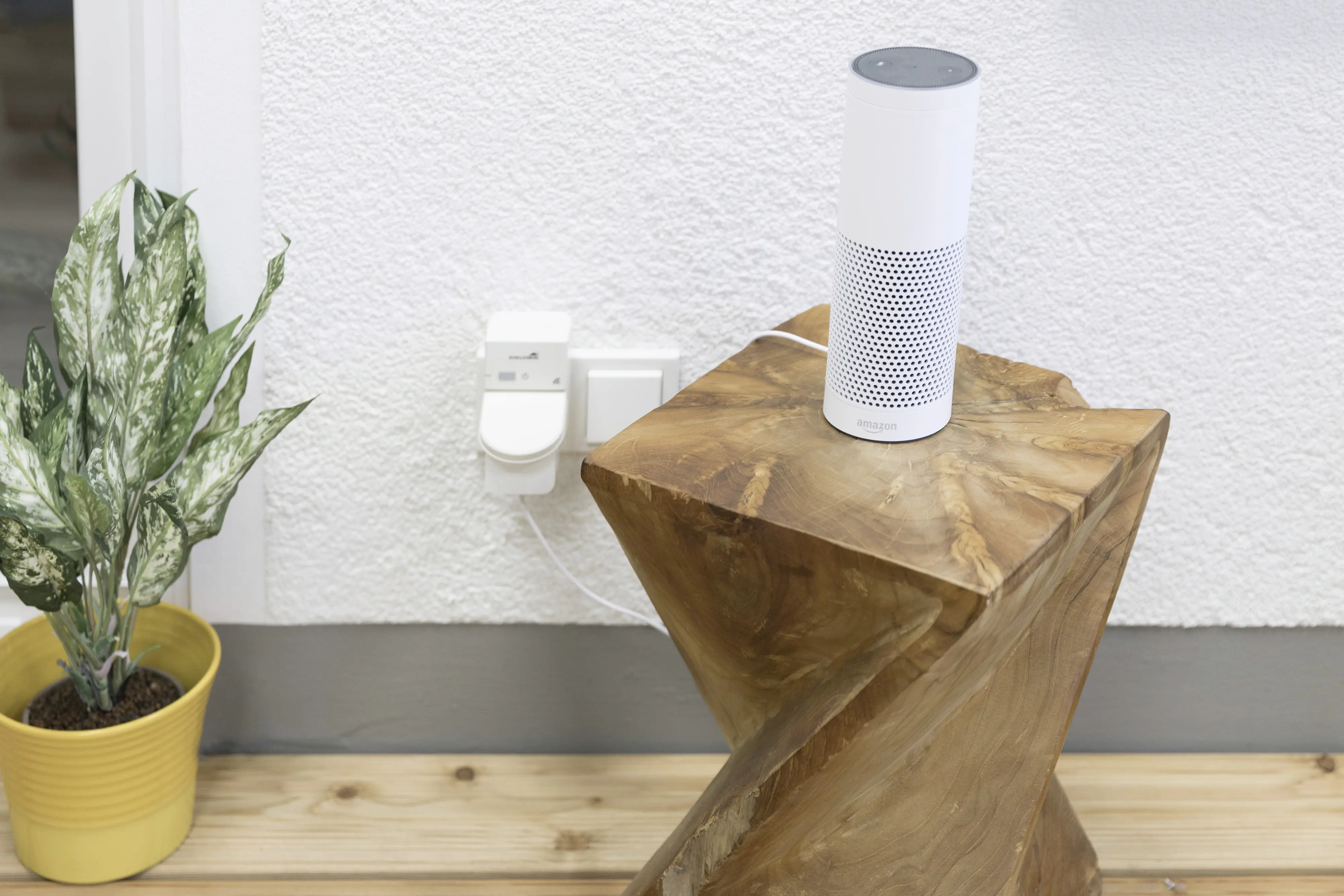 Schellenberg Funk-Steckdose außen weiß