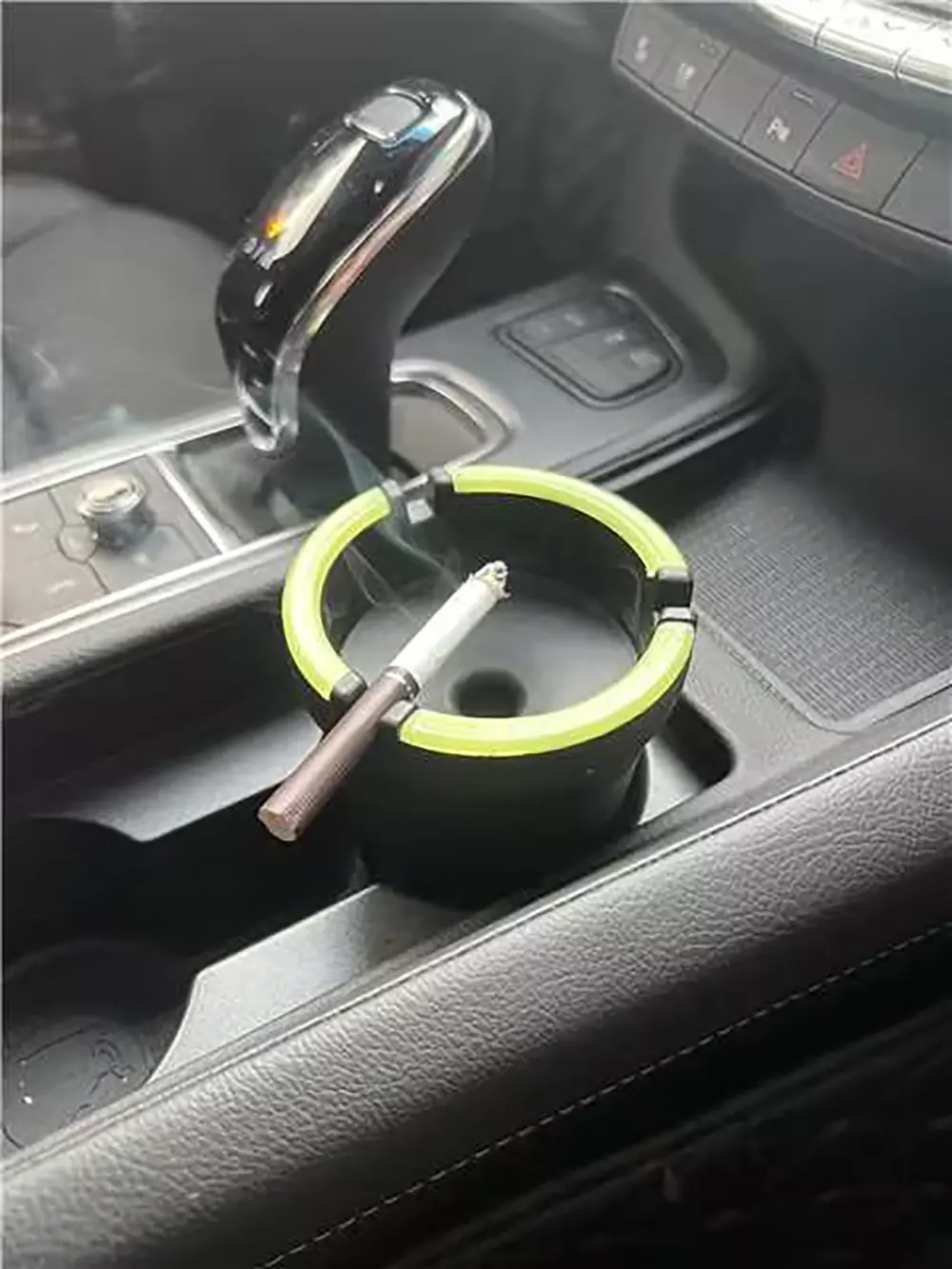 TrendLine Aschenbecher für PKW-Getränkehalter fluoreszierend