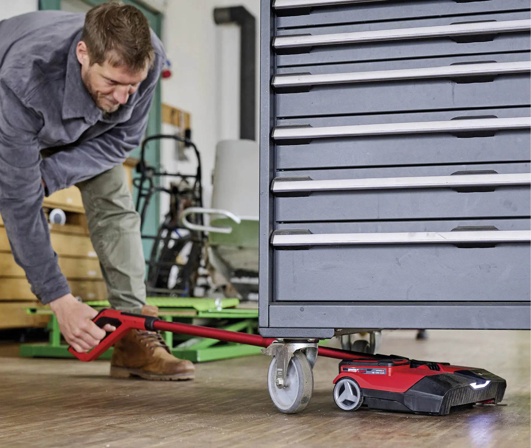 Einhell Akku-Besen TE-FS 18 Li Solo