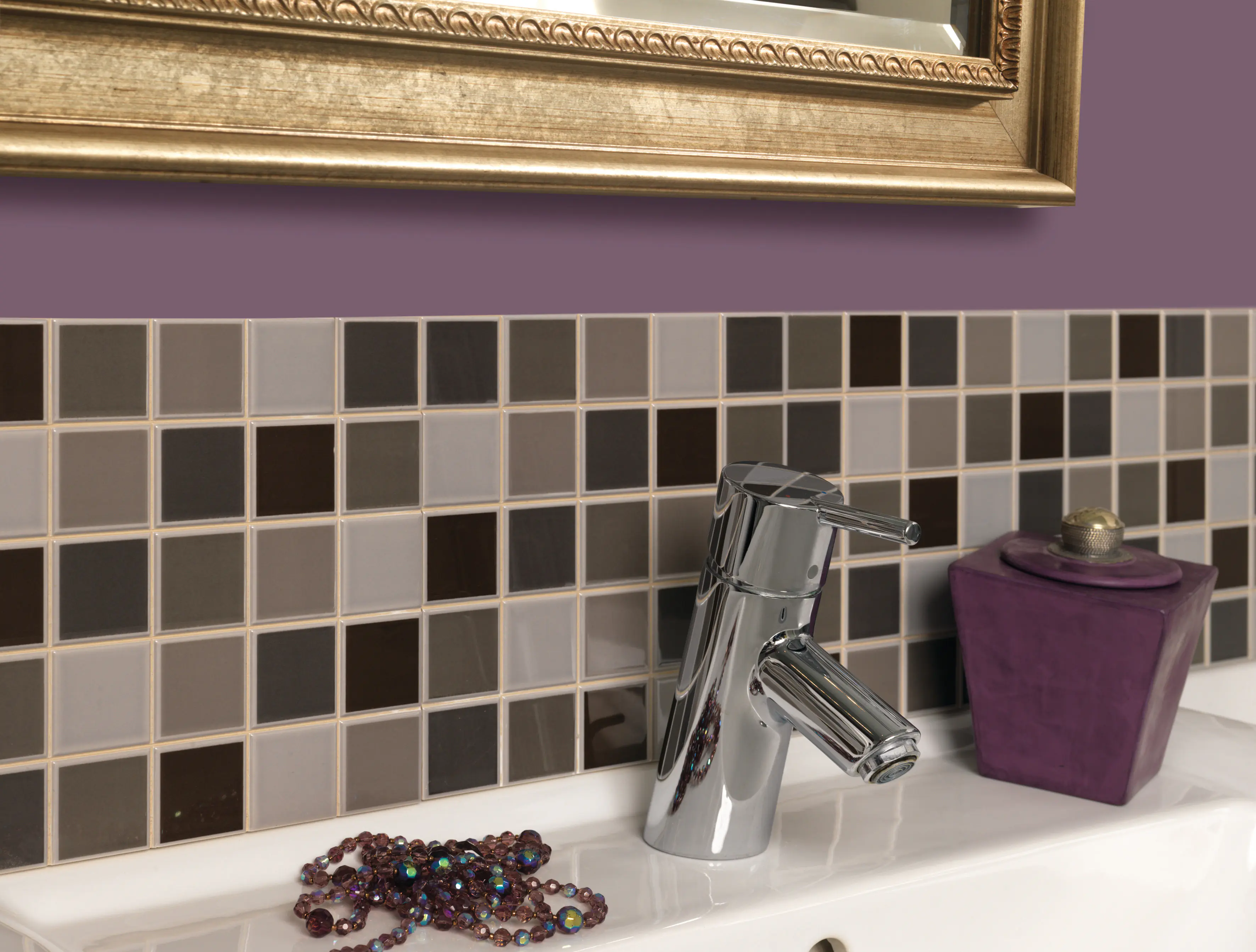 tesa Abdeckfolie mit Malerband (2 in 1) im Abroller 33 m x 0,55 m