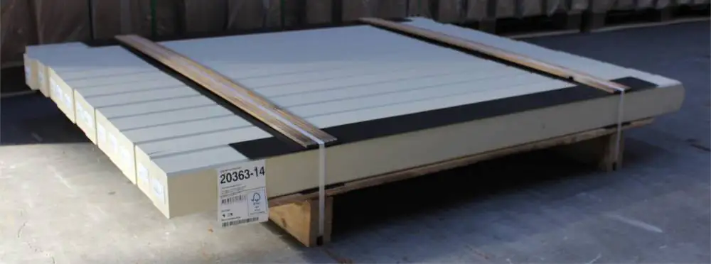 Plus Leimholzpfosten 148 cm 90 x 90 mm schwarz Kopf gerundet