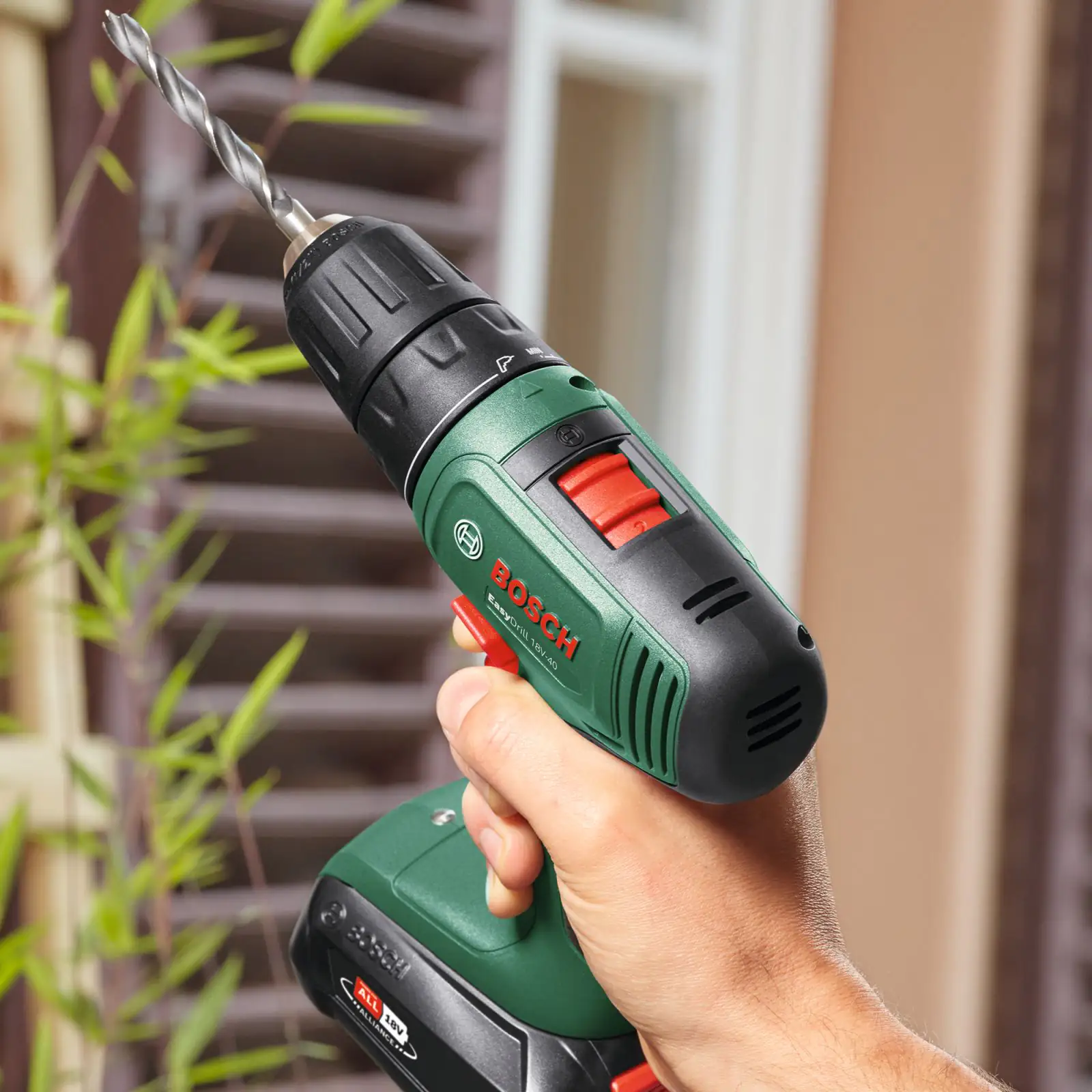 Bosch Akku-Bohrschrauber EasyDrill 18V-38 2,0 Ah mit Akku & Ladegerät Bosch Akku-Bohrschrauber EasyDrill 18V-38 2,0 Ah mit Akku & Ladegerät