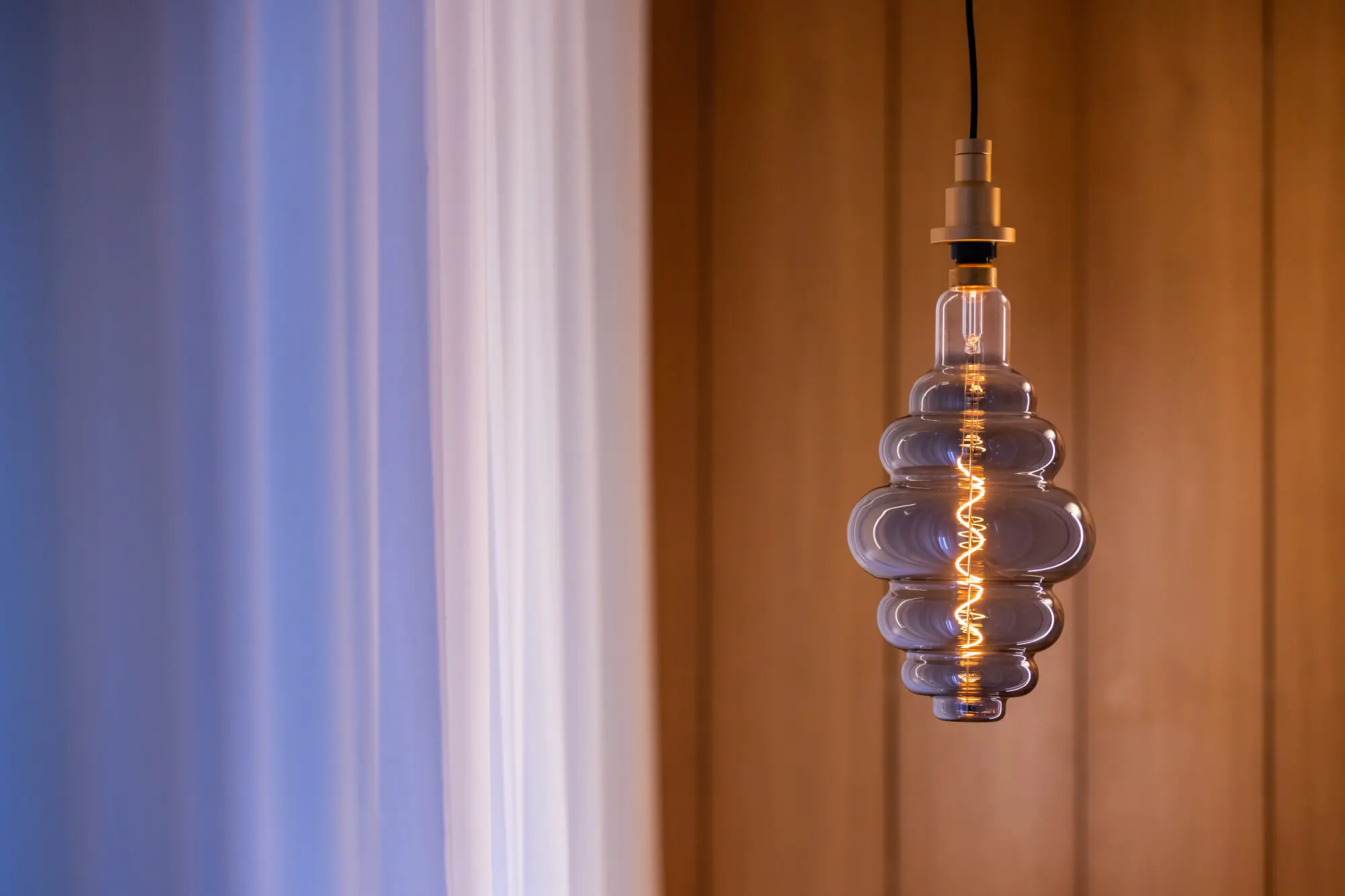 Osram LED Dekoleuchtmittel Nest E27 4,8 W warmweiß rauch