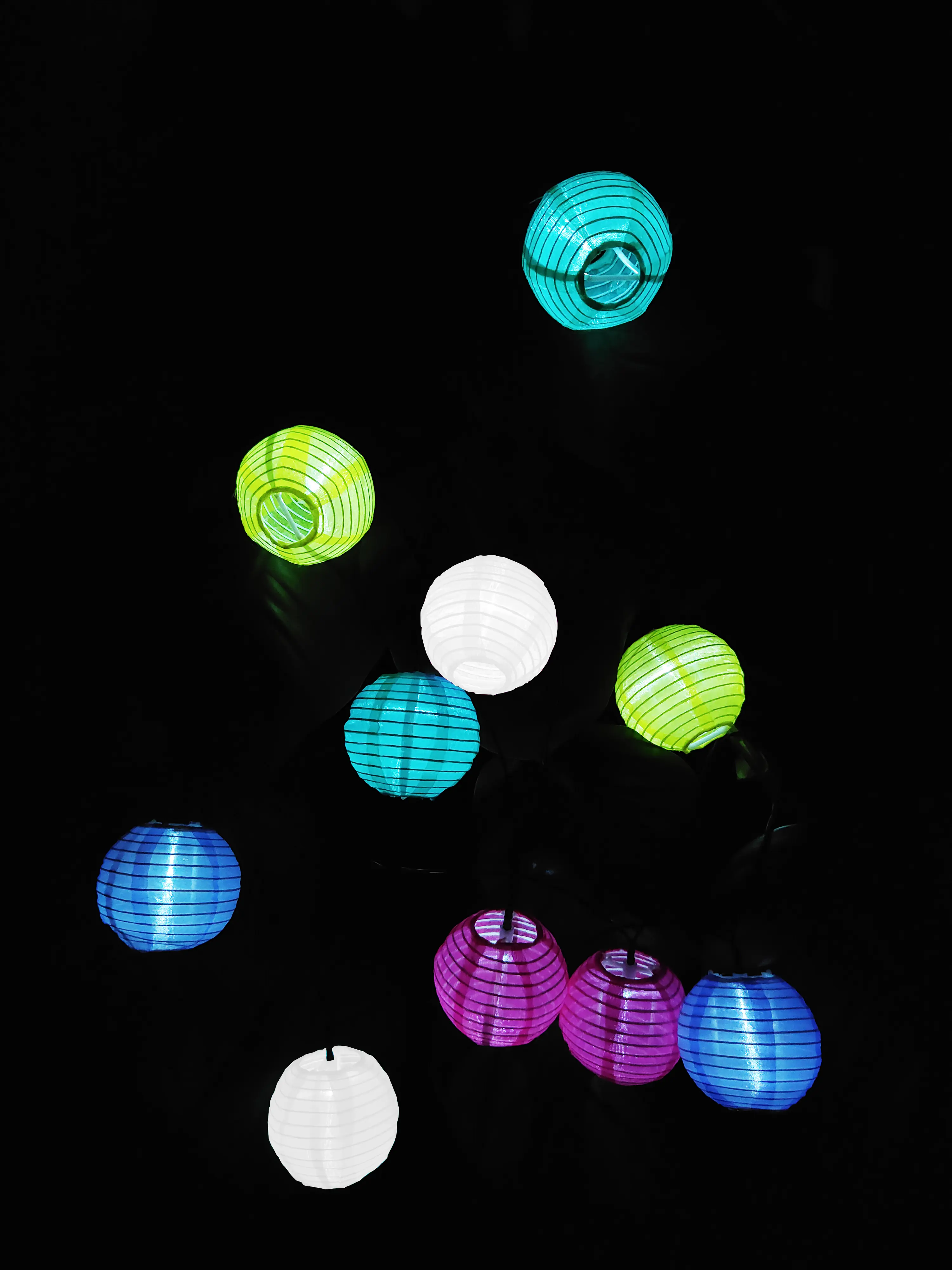 Solar-Lichterkette Kiki Laternen Außen 3,7 m kaltweiß