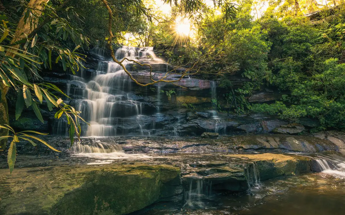 4055065112270 Komar Vlies Fototapete Golden Falls 450 x 280 cm
