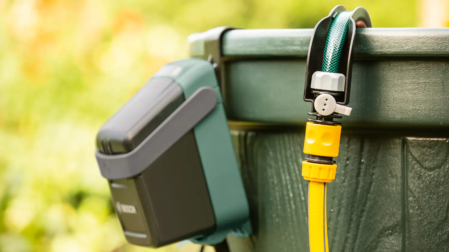 Bosch Akku-Regenfasspumpe GardenPump 18 V inkl. Akku & Ladegerät