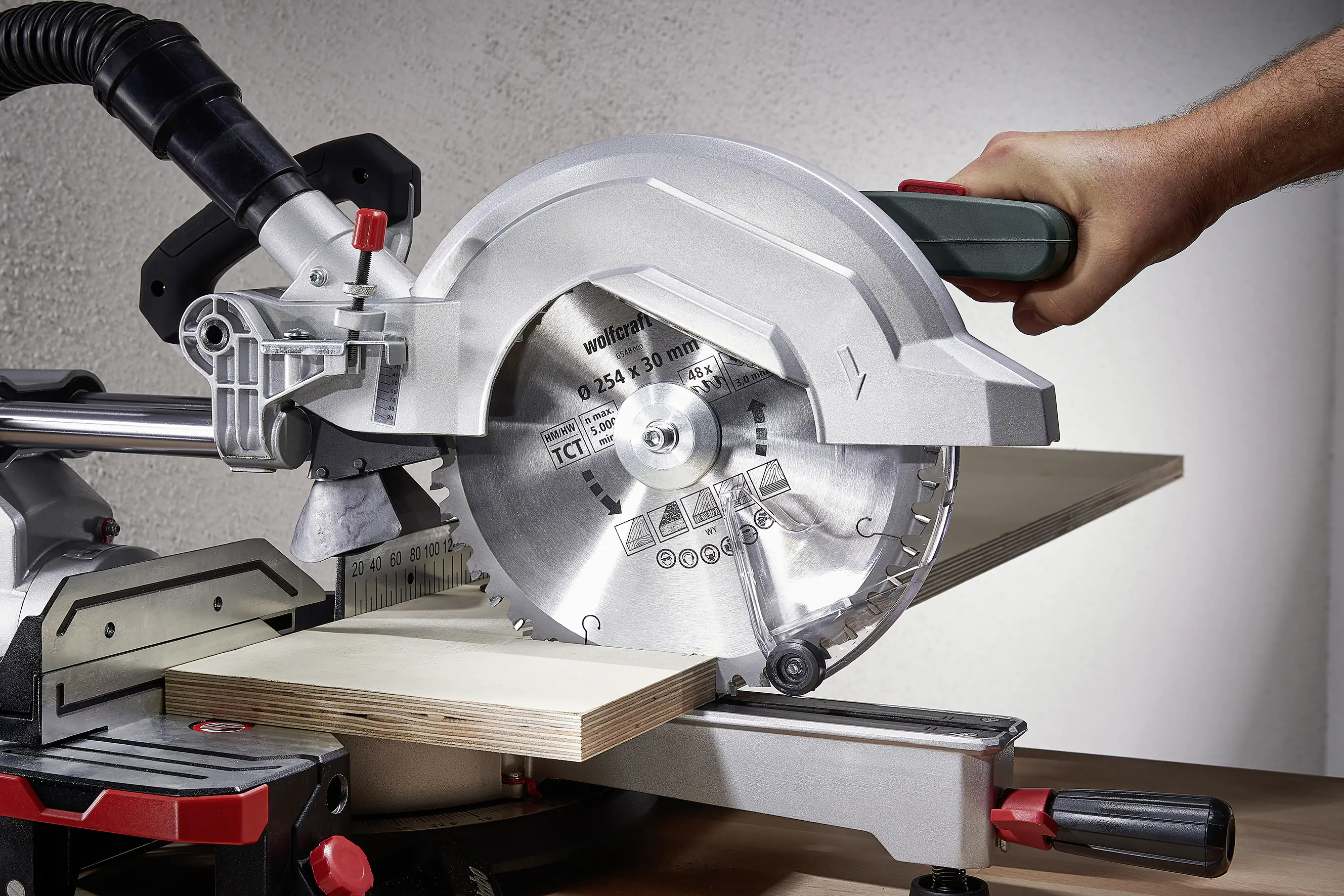 4006885654709_2218962 Wolfcraft Kreissägeblatt Ø 250 mm Bohrung Ø 30 mm 48 Zähne