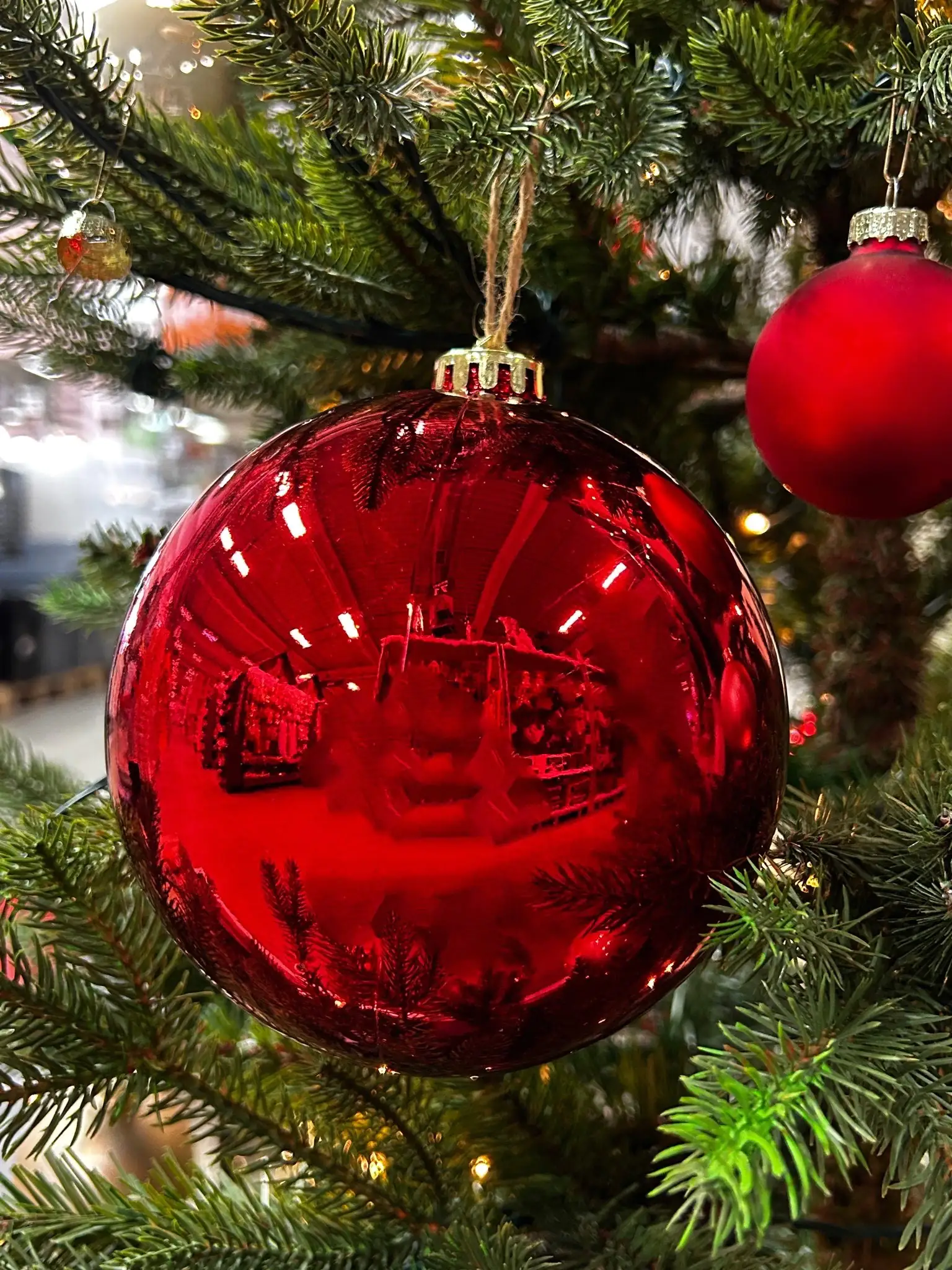 TrendLine Weihnachtskugel bruchfest, langlebig Ø 14 cm rot 1 Stück TrendLine Weihnachtskugel bruchfest, langlebig Ø 14 cm rot 1 Stück