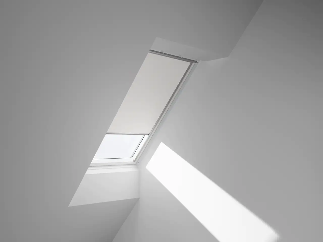 VELUX Verdunkelungsrollo manuell DKL MK04 1025S weiß