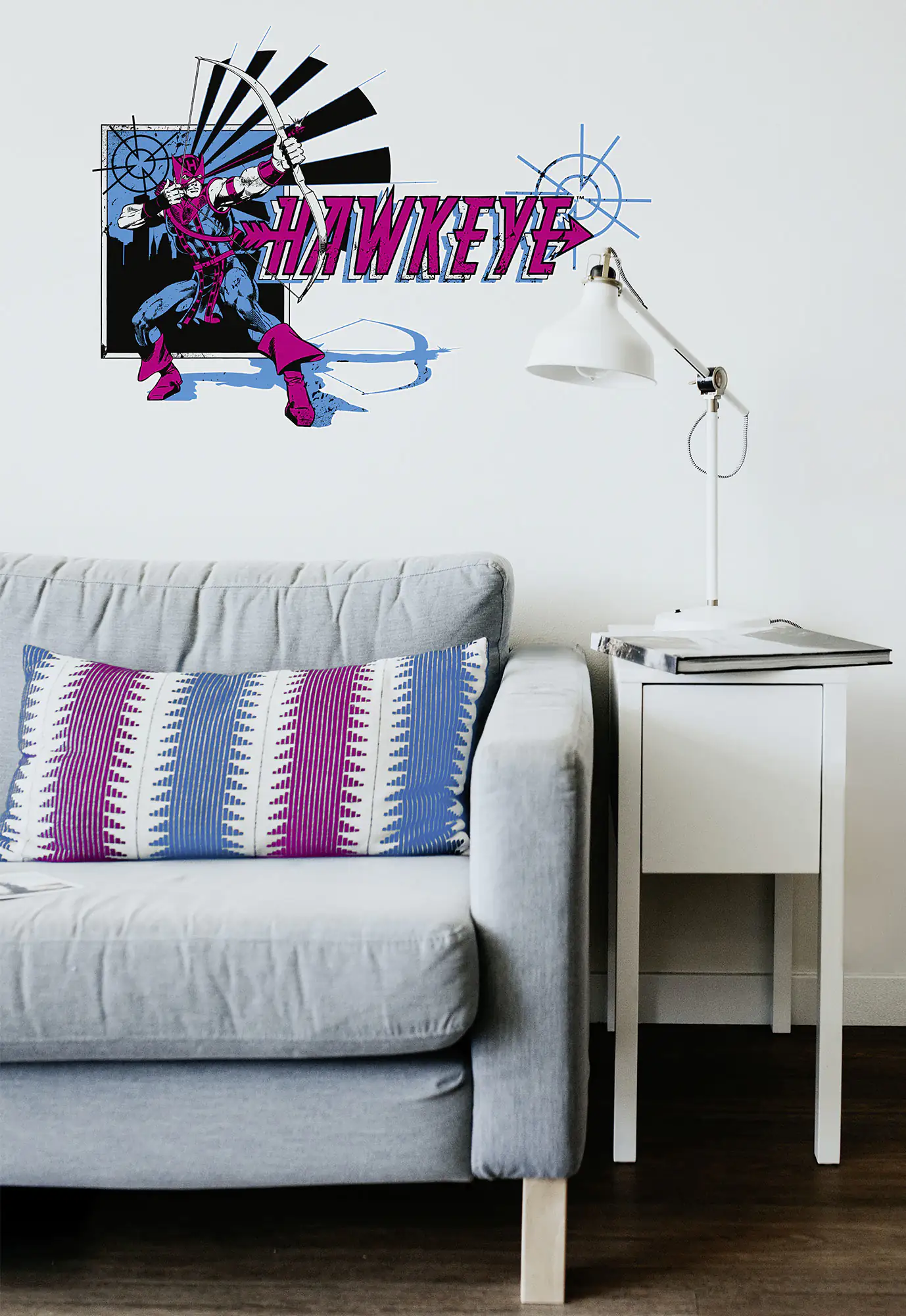 Komar Dekosticker Hawkeye Classic 50 x 70 cm Komar Dekosticker Hawkeye Classic 50 x 70 cm